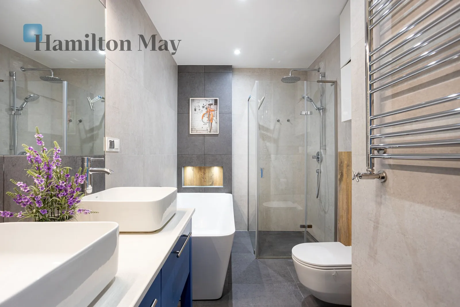 SPACIOUS 4-ROOM APARTMENT | 90 m² TERRACE | UNDERGROUND GARAGE | VICTORIA LOCATION - slider
