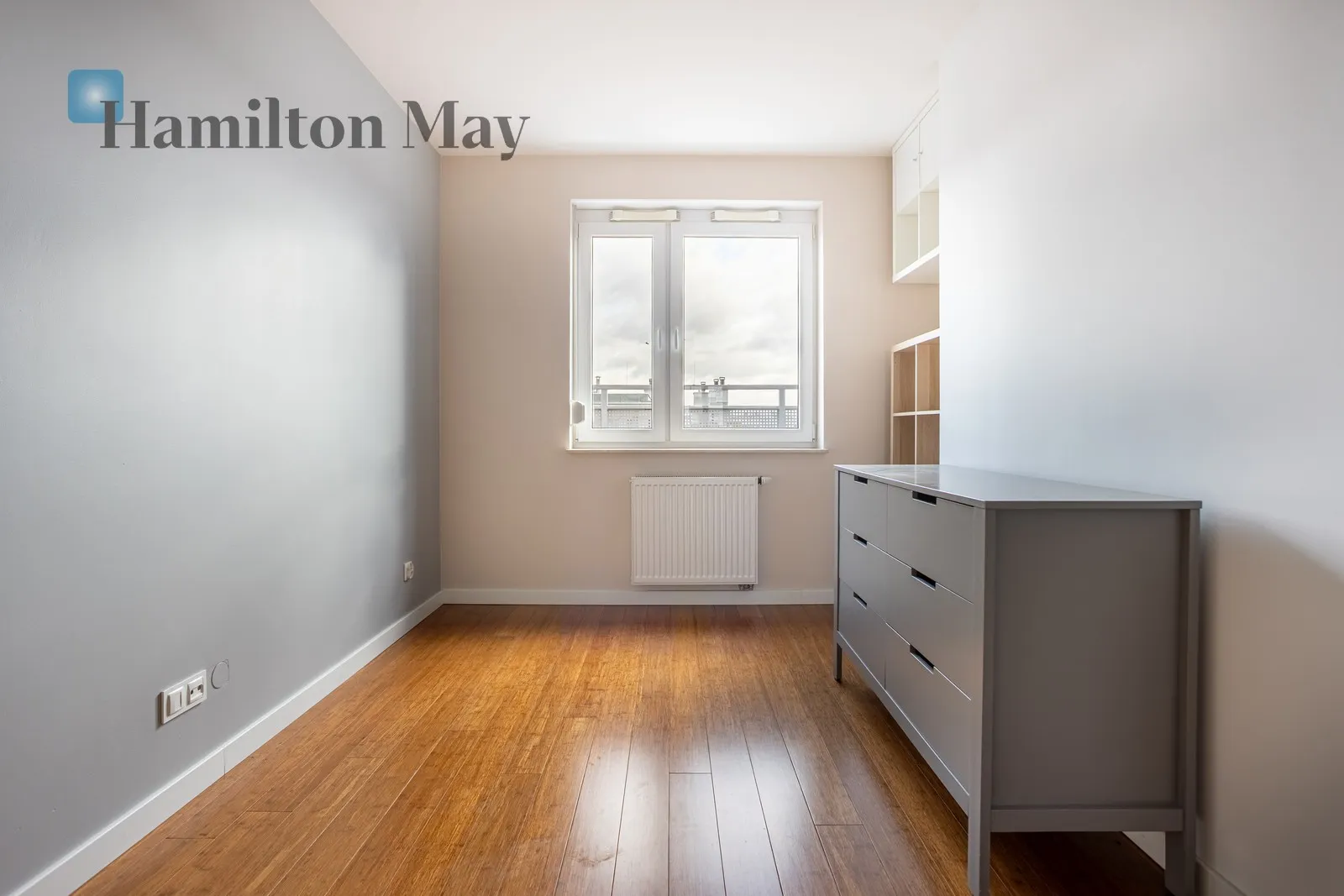 SPACIOUS 4-ROOM APARTMENT | 90 m² TERRACE | UNDERGROUND GARAGE | VICTORIA LOCATION - slider