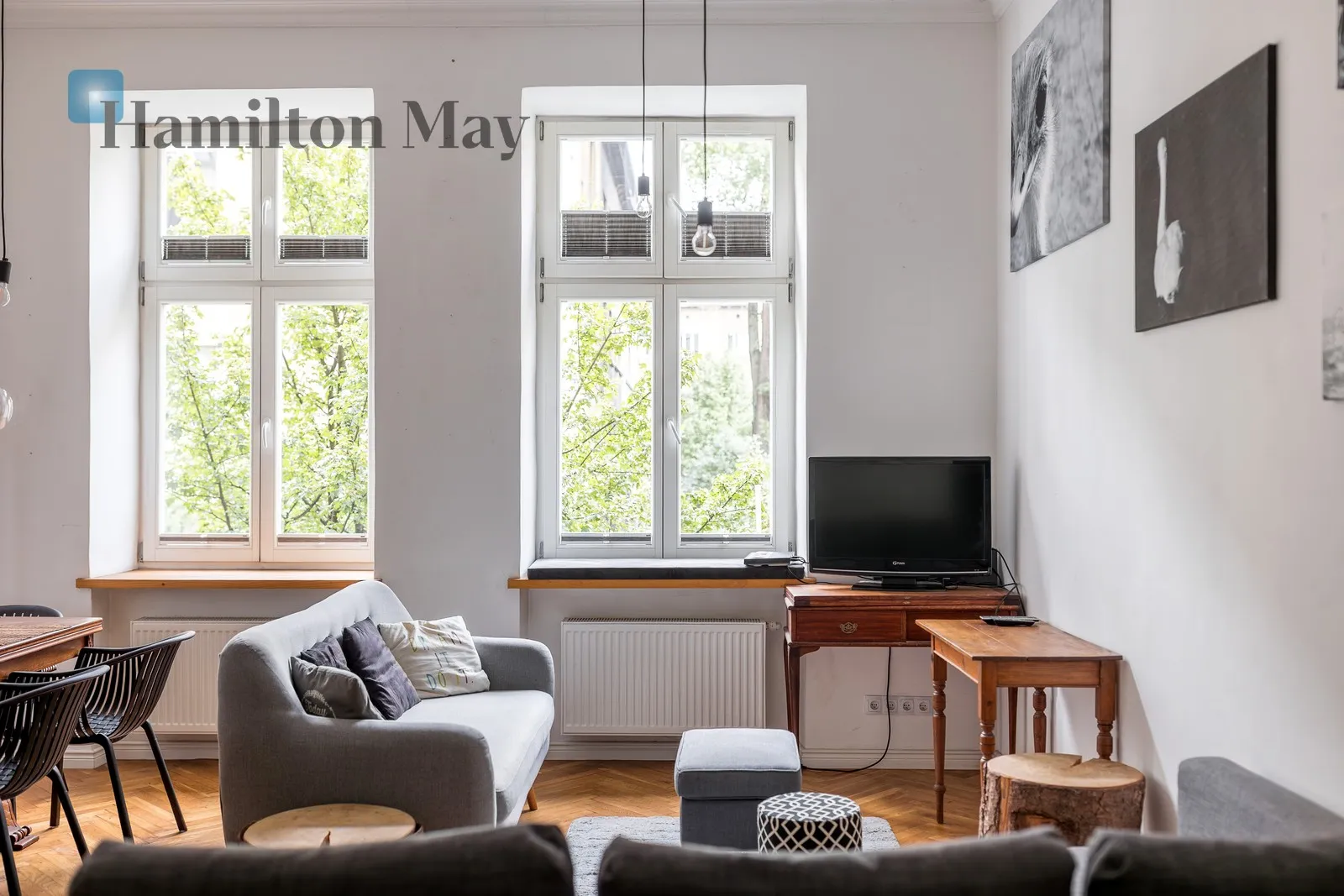 Region: Stare Miasto Subregion: Piasek Distance to centre: 1.07 km Level: 1 Price: 5000 PLN Bedrooms: 2 Bathrooms: 1 Size: 75.48m2 Price/m2: 66 PLN - slider