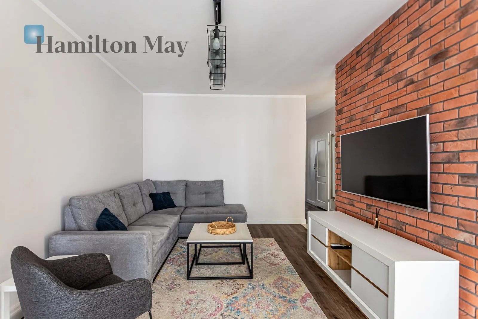 Region: Wola Subregion: Odolany Distance to centre: 3.79 km Level: 6 Price: 6200 PLN Bedrooms: 2 Bathrooms: 1 Size: 68m2 Price/m2: 91 PLN - slider