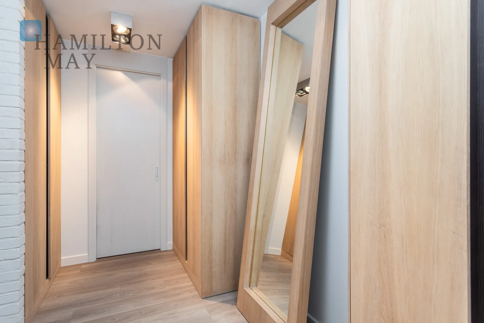 Dwupokojowy, luksusowy apartament w eleganckiej inwestycji Restaura Górskiego - slider