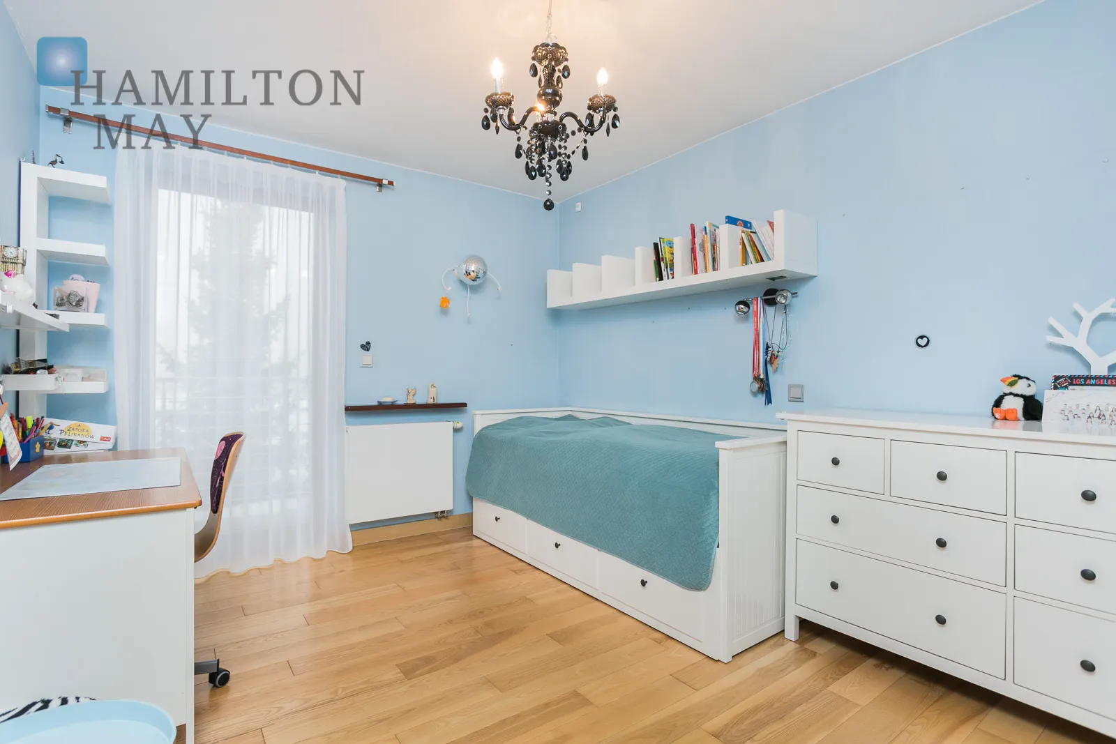 Просторий будинок з гарною ділянкою та сучасним закритим житловим комплексом на півночі Кракова | Маслом'янца - slider