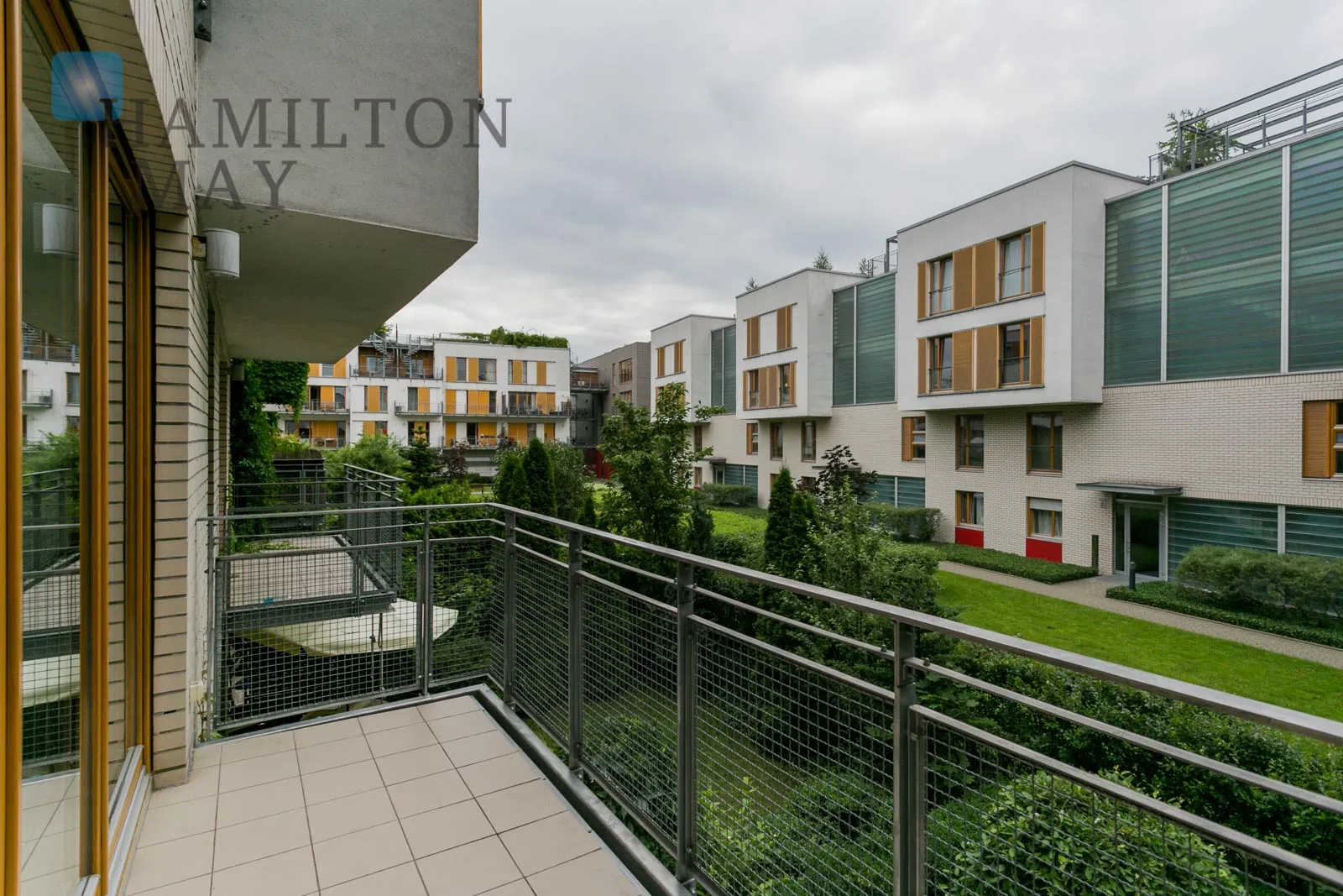 Комфортна двокімнатна квартира в Білому Камені - slider