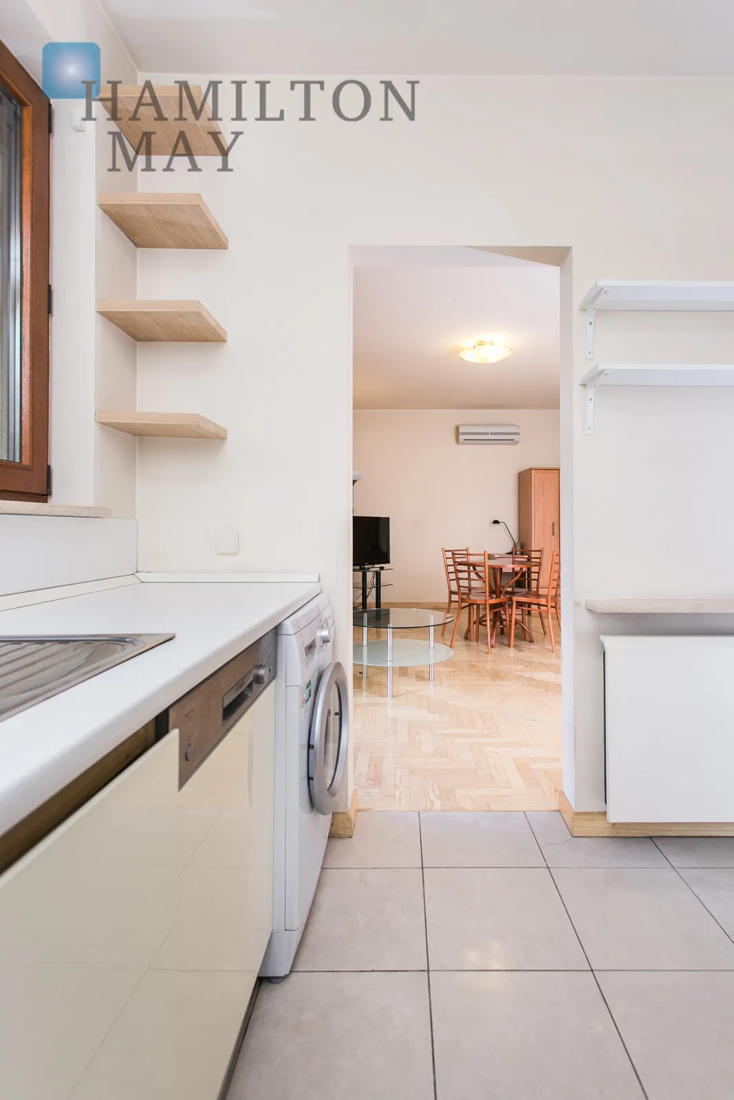 Wyjątkowe jasne mieszkanie z dużym tarasem i ochroną - slider