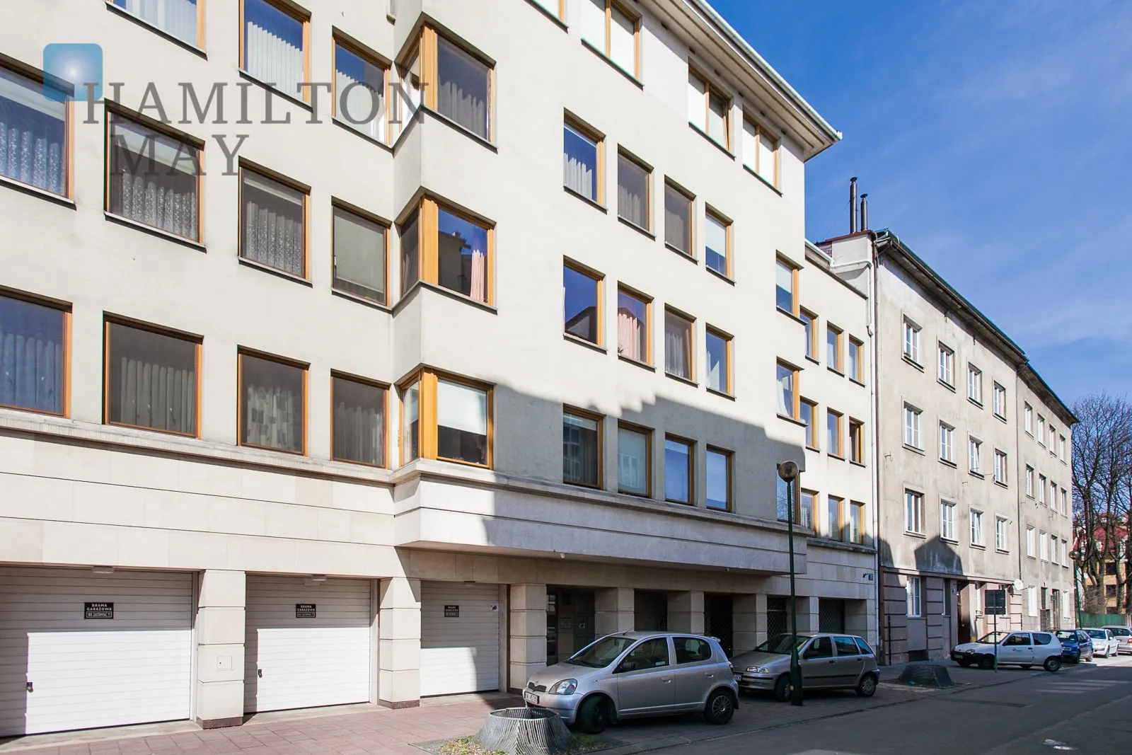 Spacious, 3-room apartment with a garage in Kazimierz