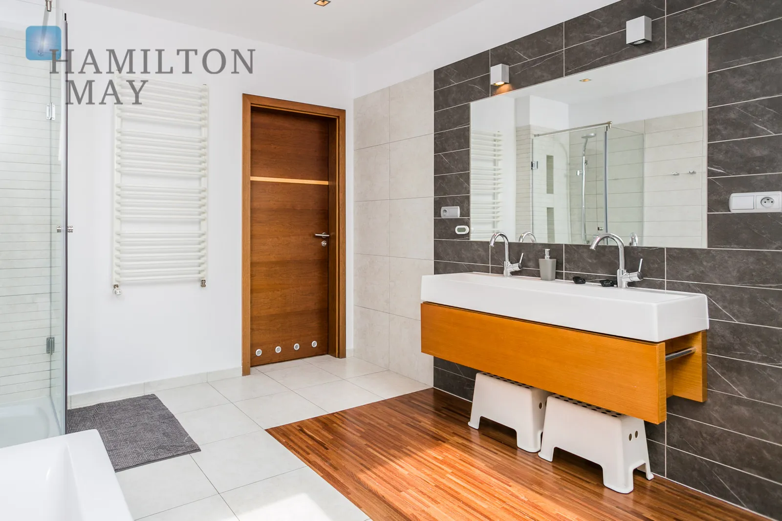 Сучасний будинок у престижній забудові Parkowe Wzgórze - slider