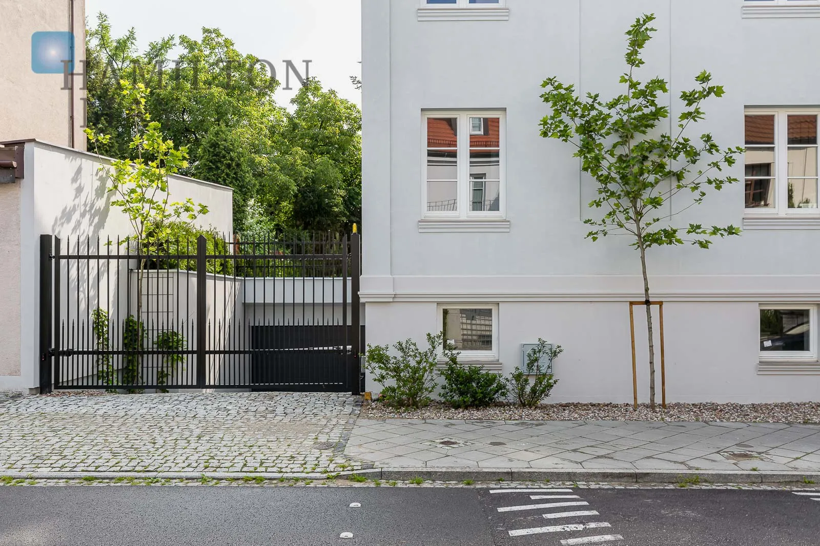 Apartament w willi na Starym Żoliborzu - slider