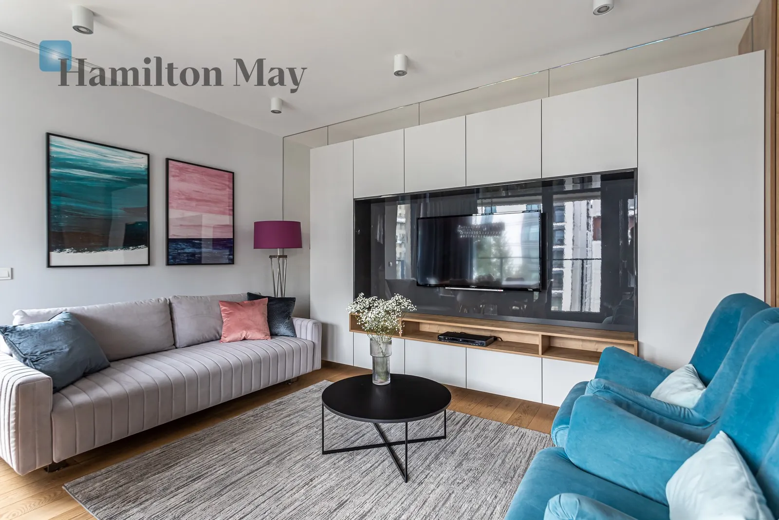 Street: Ludwika Rydygiera Region: Żoliborz Distance to centre: 4.24 km Level: 4 Price: 9000 PLN Bedrooms: 3 Bathrooms: 2 Size: 95m2 Price/m2: 95 PLN - slider