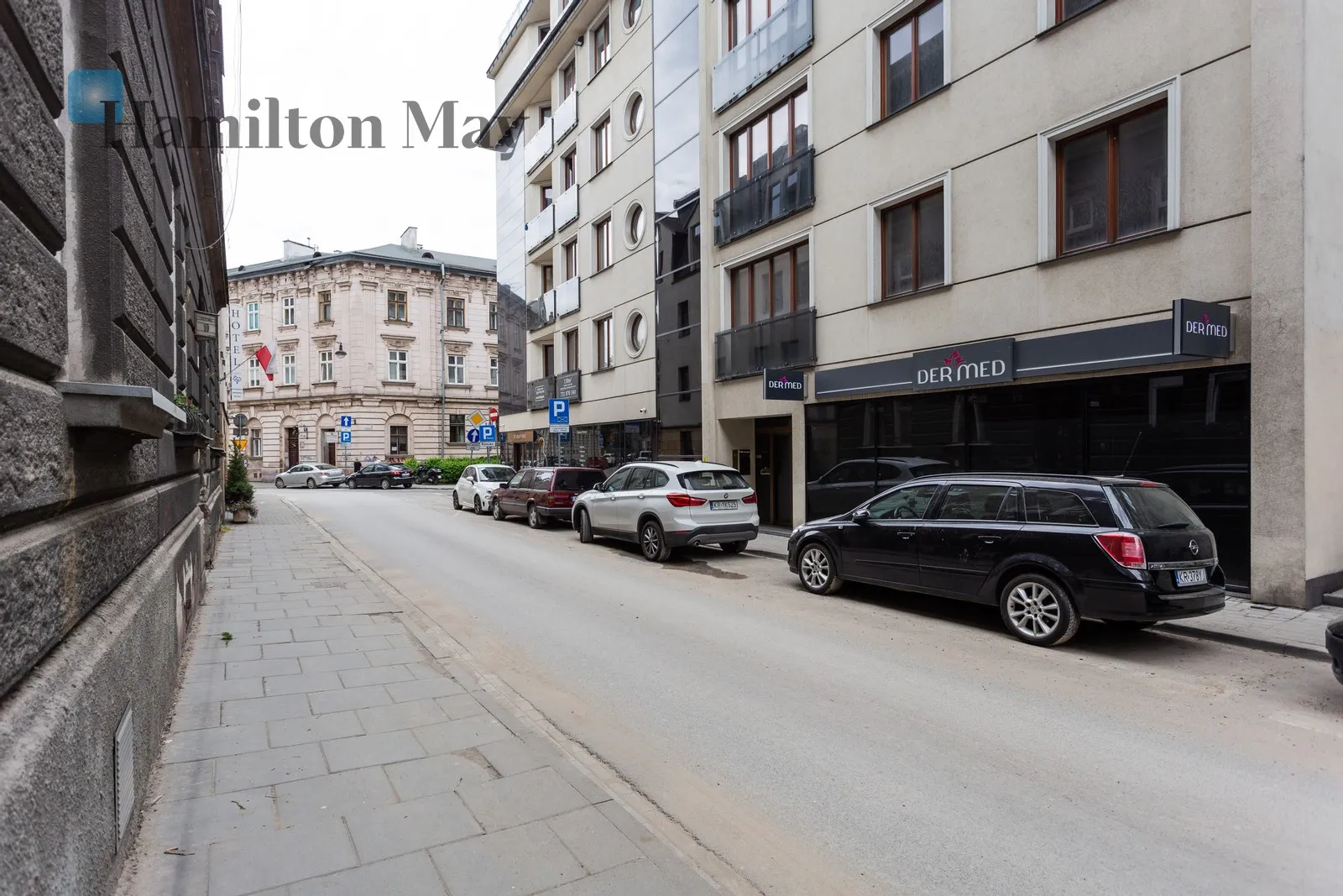 Region: Stare Miasto Distance to centre: 0.7 km Level: 5 Price: 6000 PLN - slider