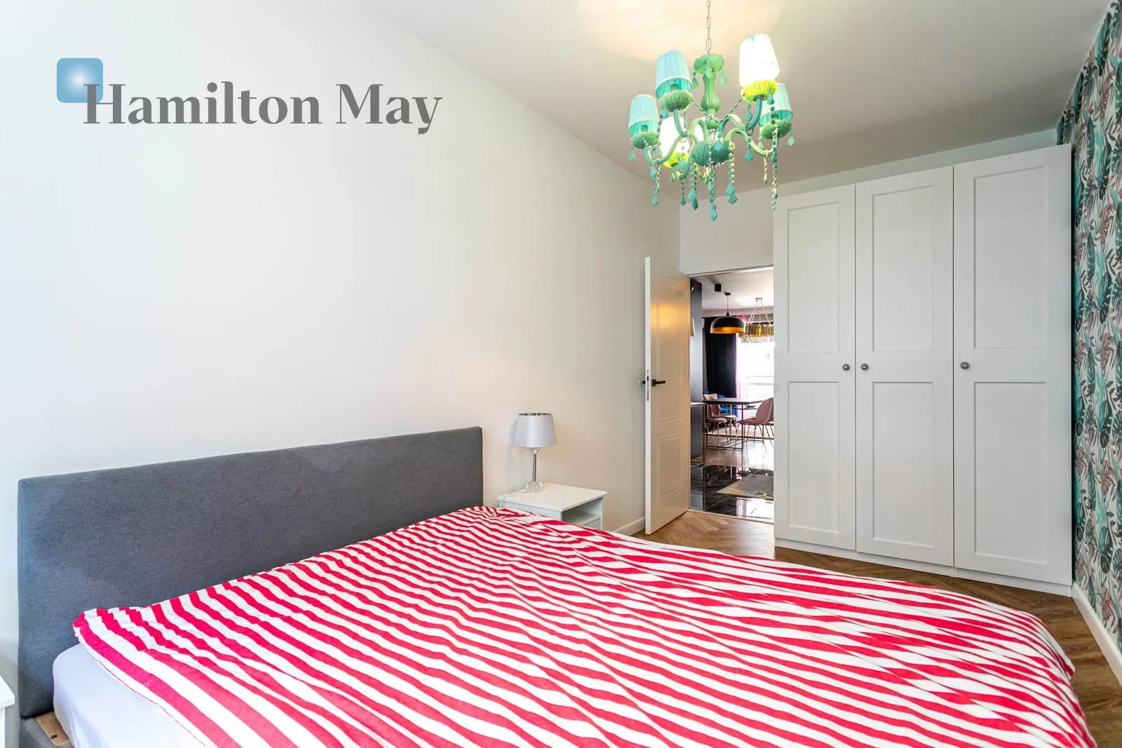 Price: 5900 PLN Bedrooms: 2 Bathrooms: 1 Size: 54m2 Price/m2: 109 PLN - slider