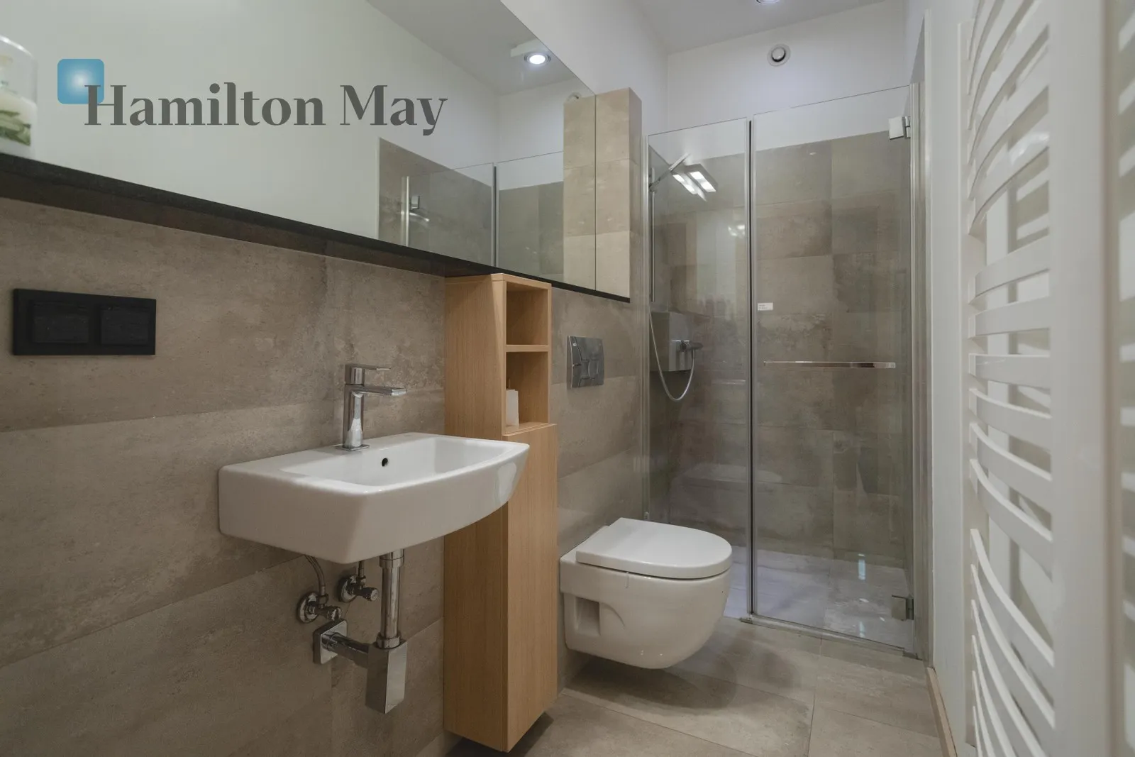 Price: 2150000 PLN Bedrooms: 2 Bathrooms: 2