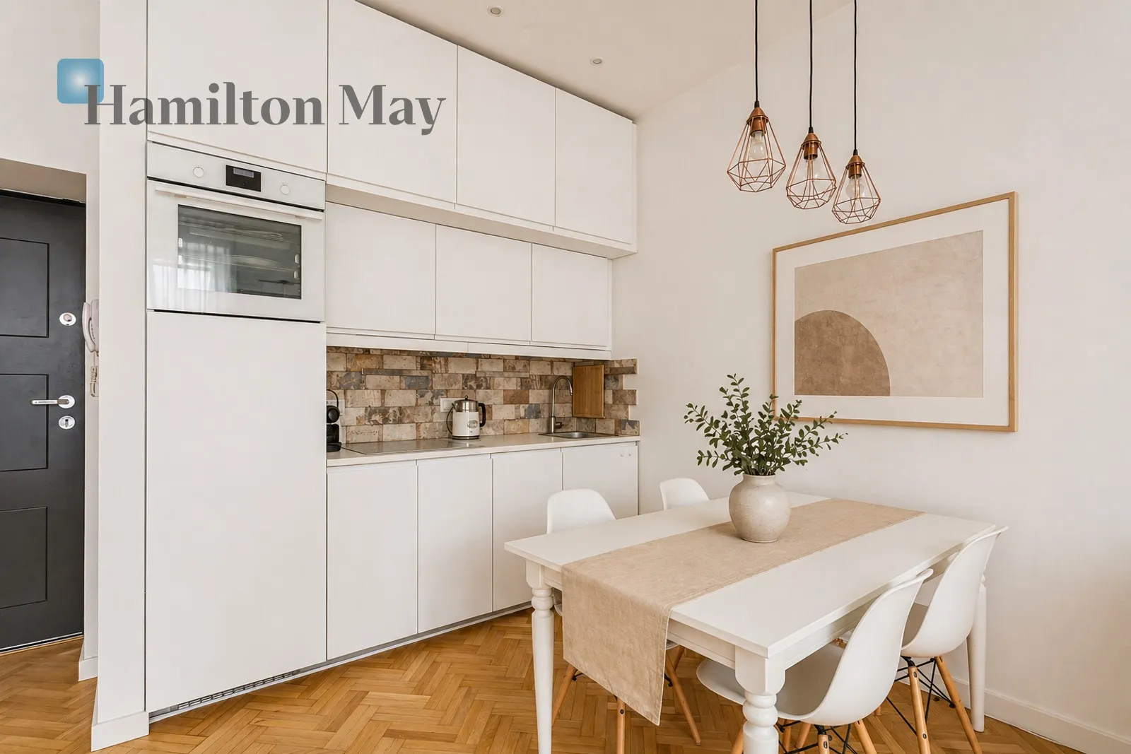 Designer two-room apartment in a historic tenement building near Browary Warszawskie

﻿ - slider