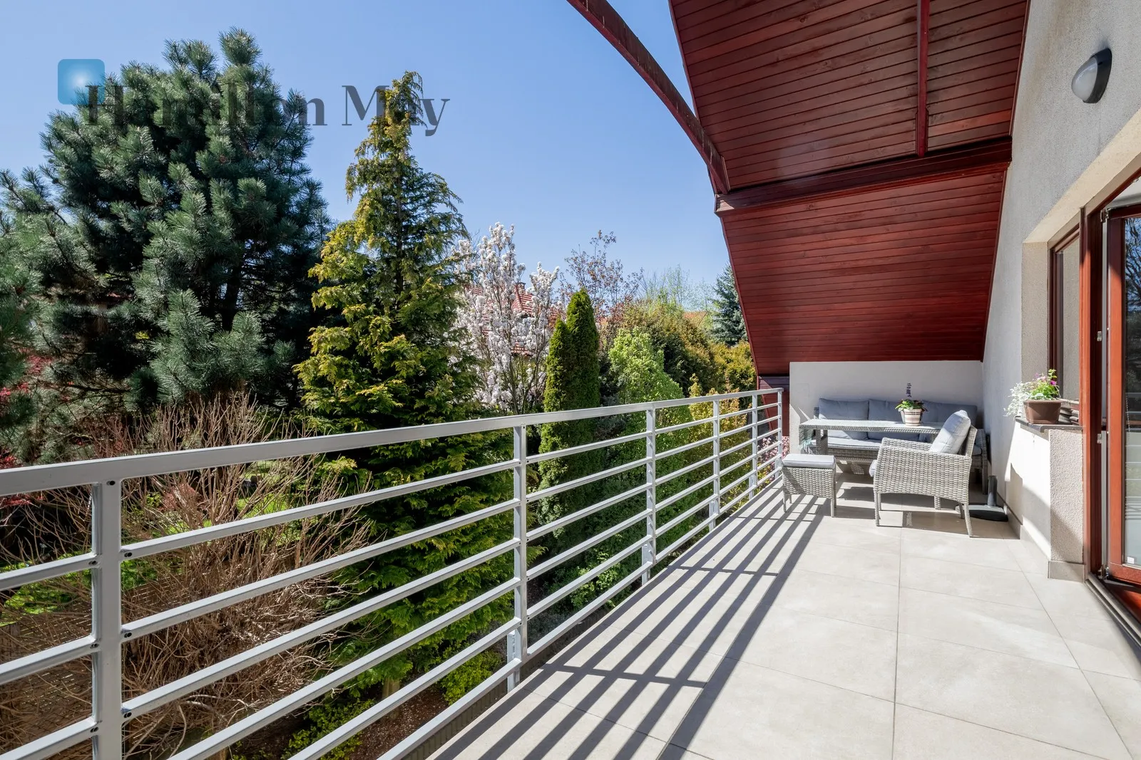 Bathrooms: 2 Plot size: 1700m2 - slider
