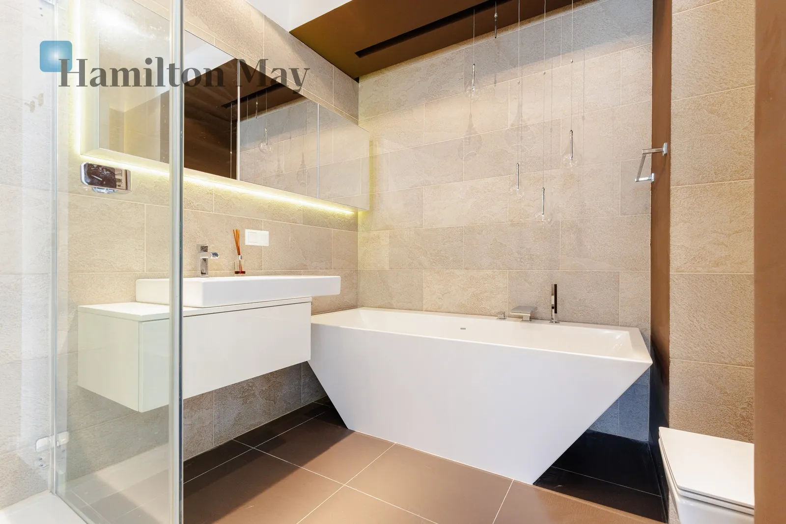 Stylowy apartament w prestiżowej rezydencji Restaura Górskiego, w samym centrum Warszawy - slider