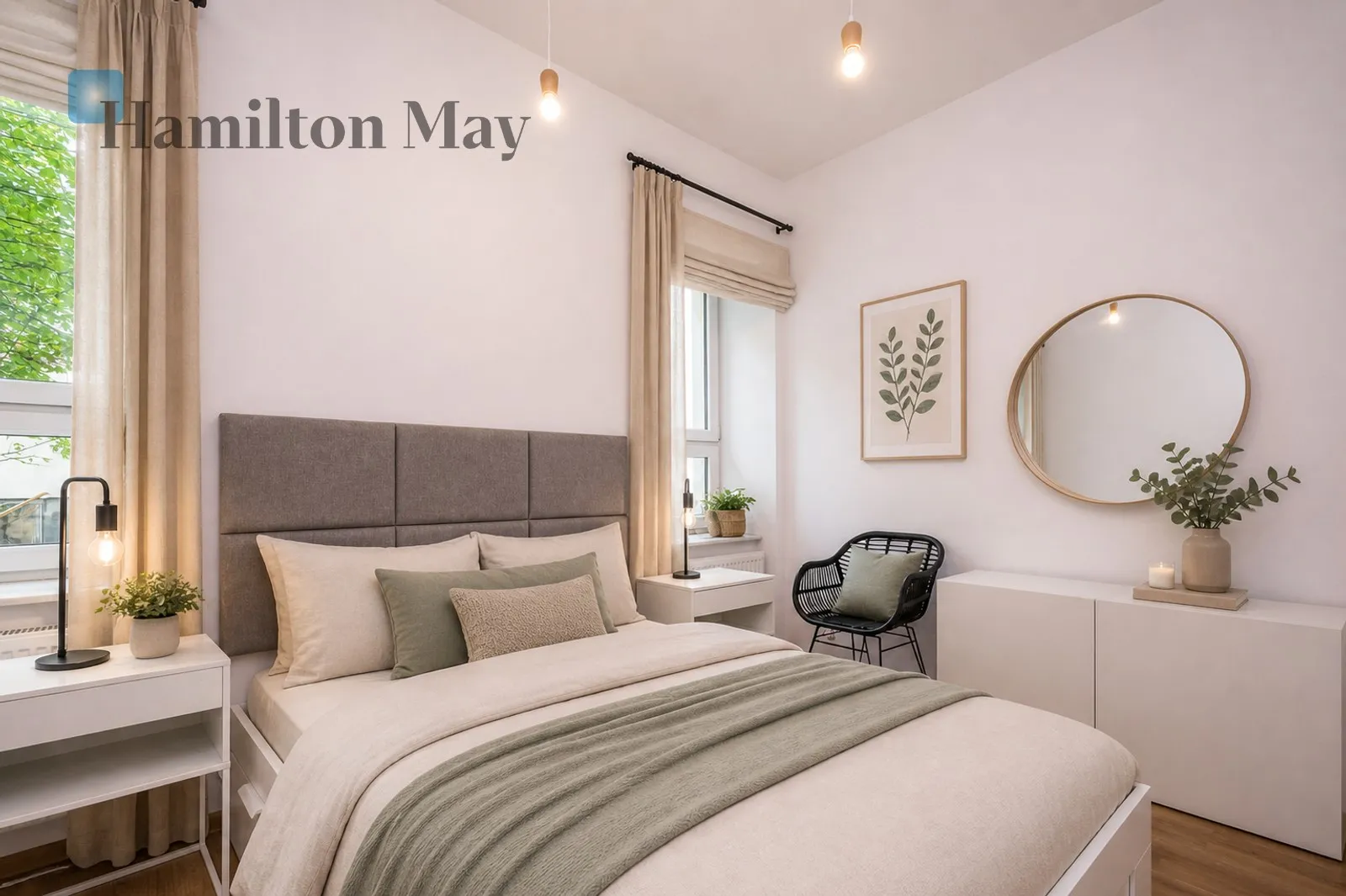 Four-room apartment in Krakow center - slider
