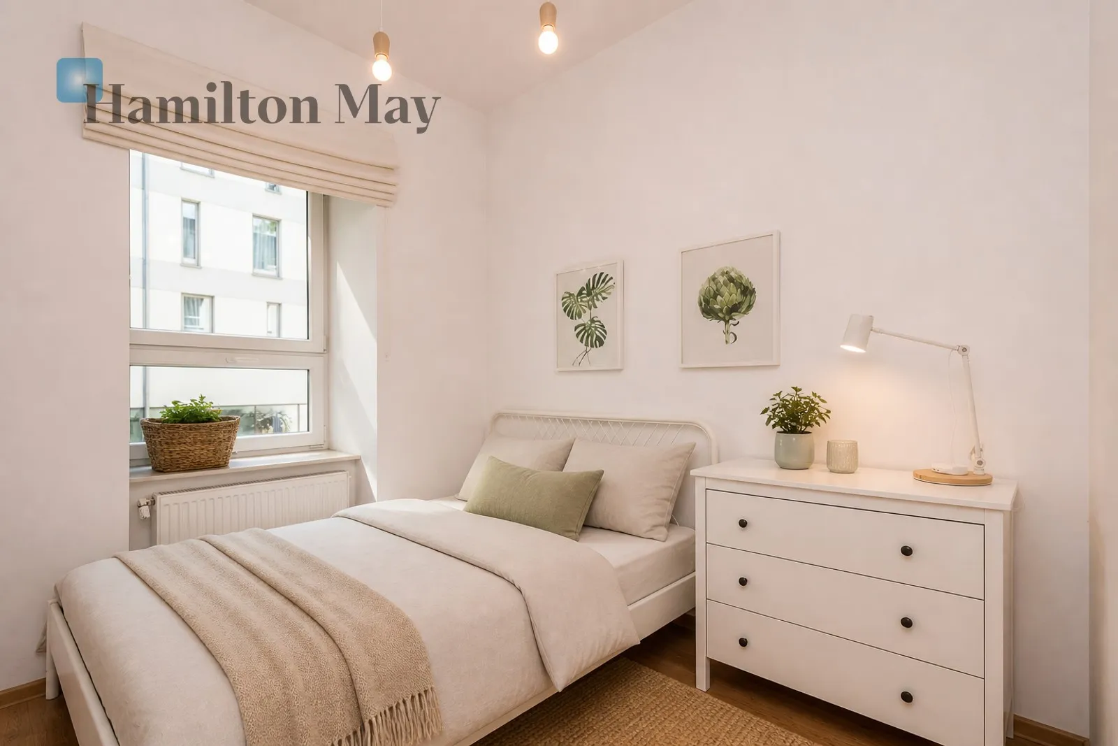 Four-room apartment in Krakow center - slider