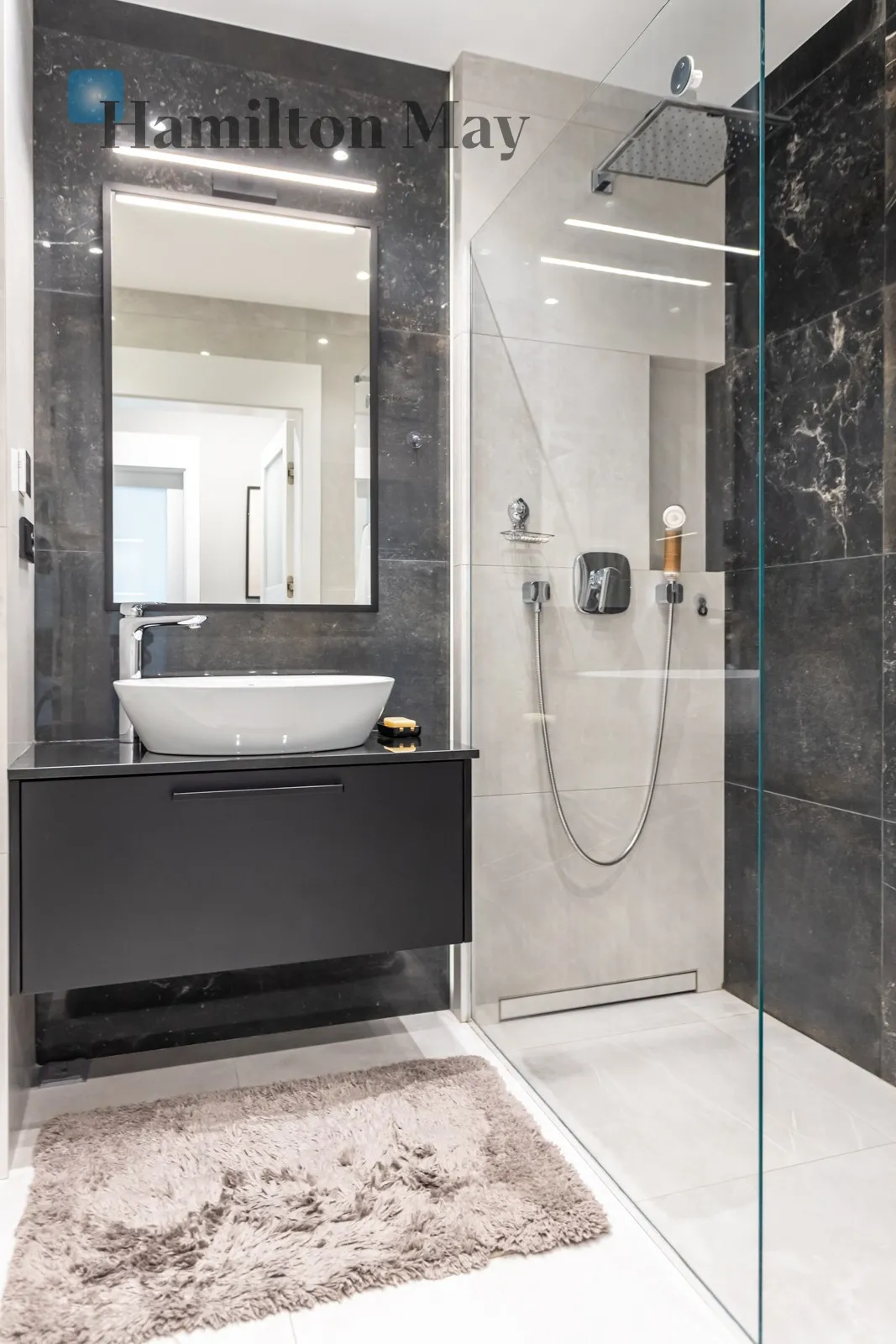 Level: 15 Price: 11000 PLN Bedrooms: 3 Bathrooms: 2 Size: 87m2 Price/m2: 126 PLN - slider