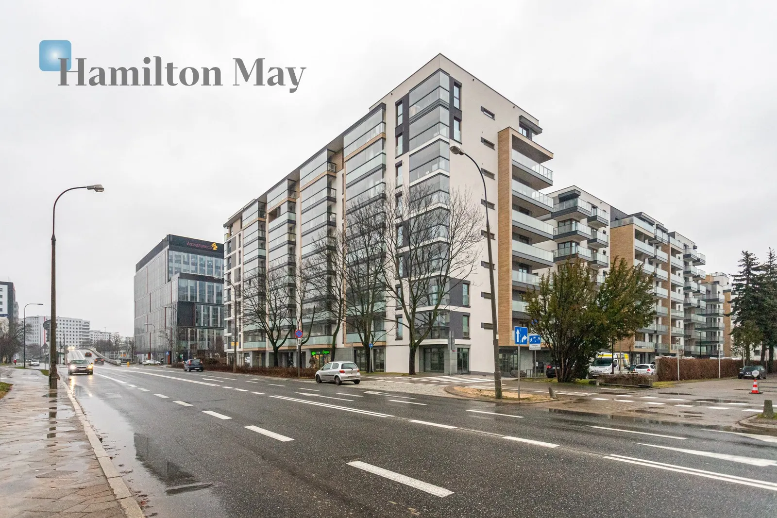 Price: 6500 PLN Bedrooms: 2 Bathrooms: 2 Size: 72m2 Price/m2: 90 PLN - slider