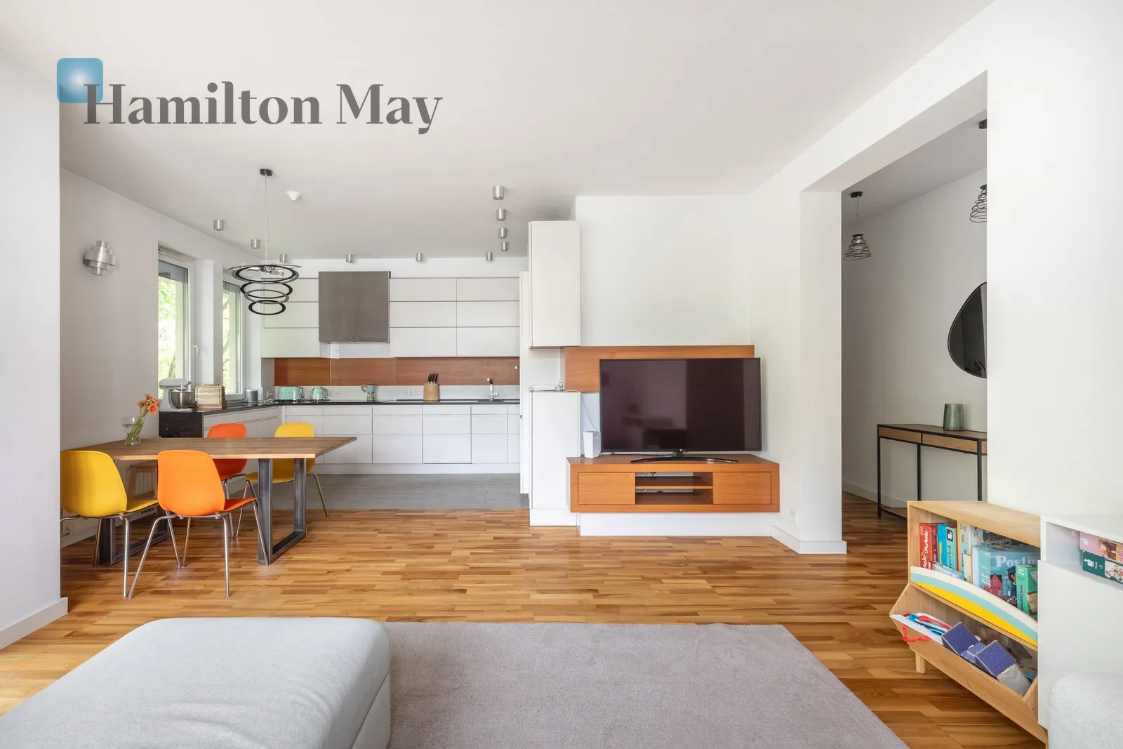 Region: Czyżyny Distance to centre: 4.16 km Level: 2 Price: 4500 PLN Bedrooms: 2 Bathrooms: 1 Size: 72m2 Price/m2: 63 PLN - slider