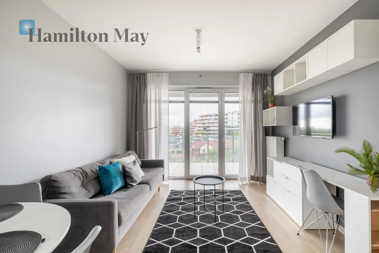 Street: Stefana Rogozińskiego Region: Grzegórzki Distance to centre: 1.89 km Level: 6 Price: 3000 PLN Bedrooms: 1 Bathrooms: 1 Size: 38m2 Price/m2: 79 PLN - slider