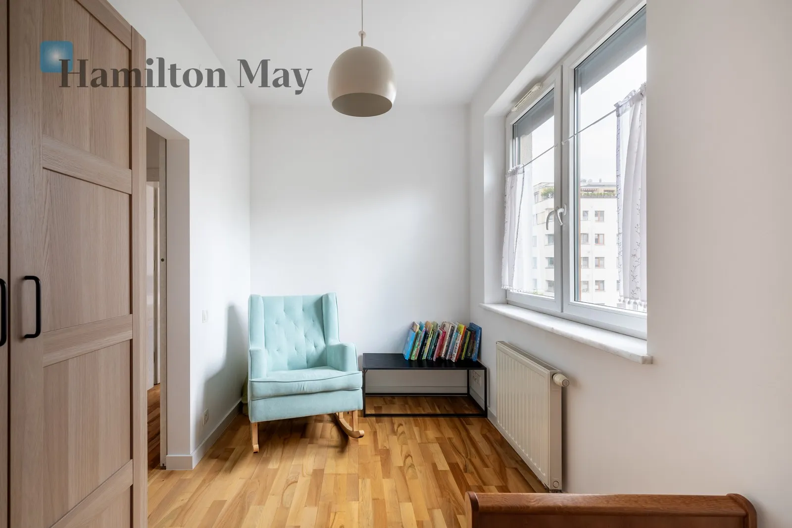 Bedrooms: 2 Bathrooms: 1 Size: 72m2 Price/m2: 63 PLN - slider