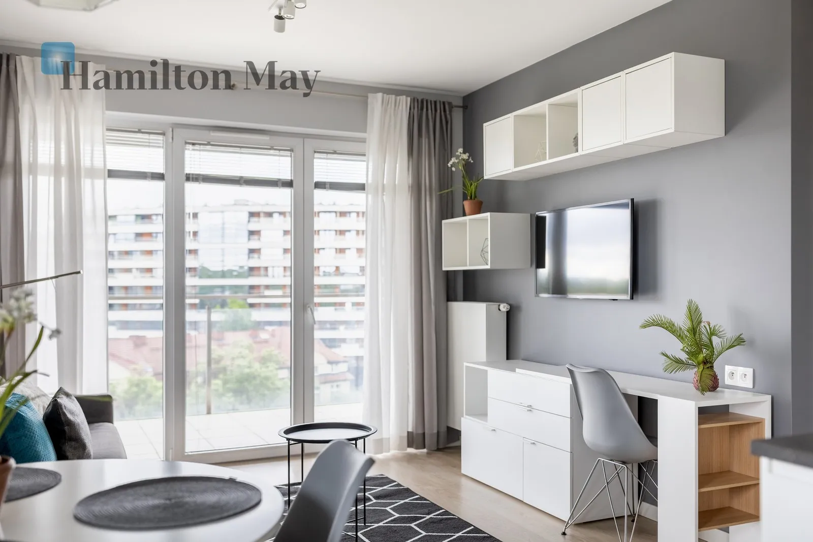 Distance to centre: 1.89 km Level: 6 Price: 3000 PLN Bedrooms: 1 Bathrooms: 1 Size: 38m2 Price/m2: 79 PLN - slider