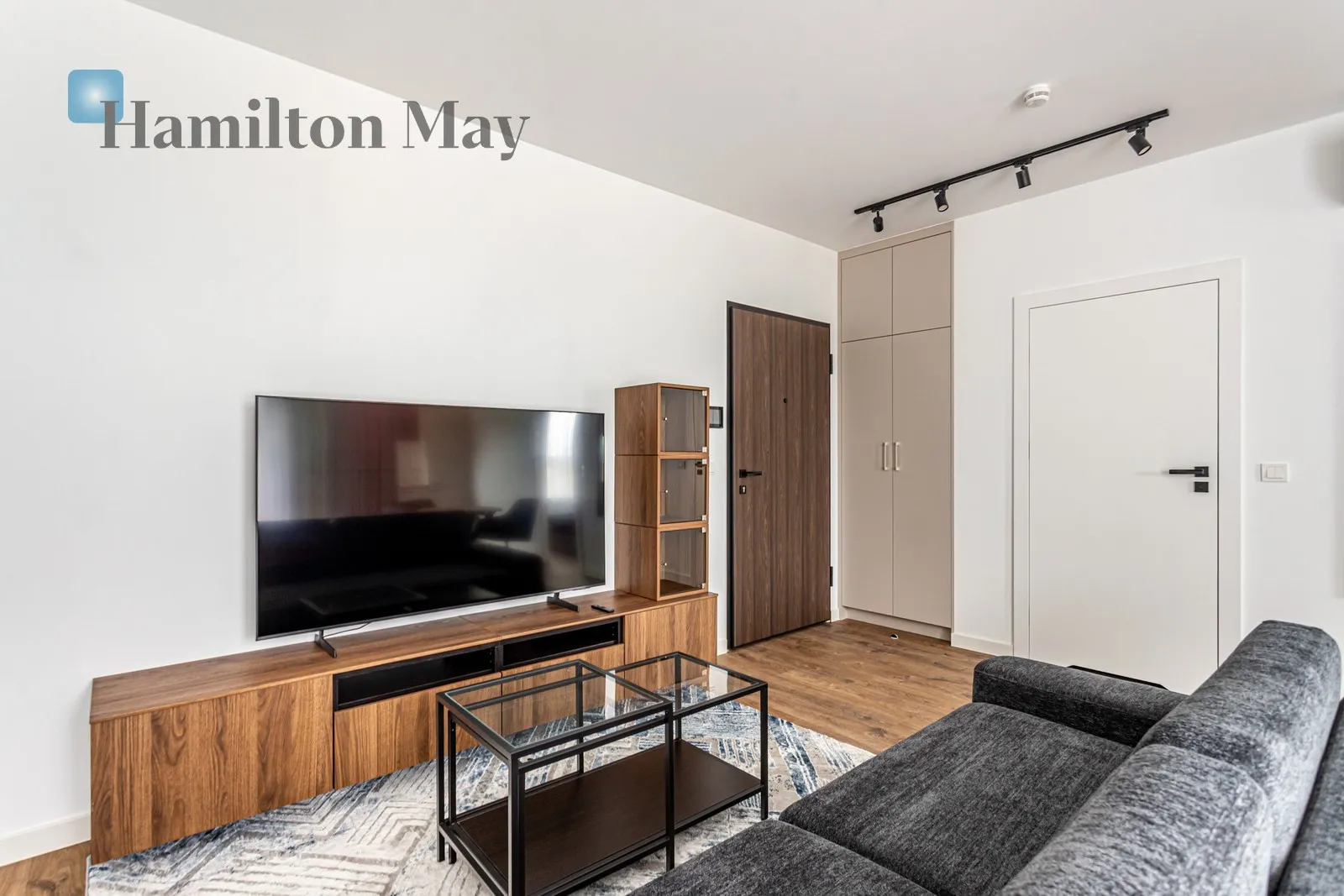 Modern 1--bedroom apartment with a balcony | Ochota Raków - slider