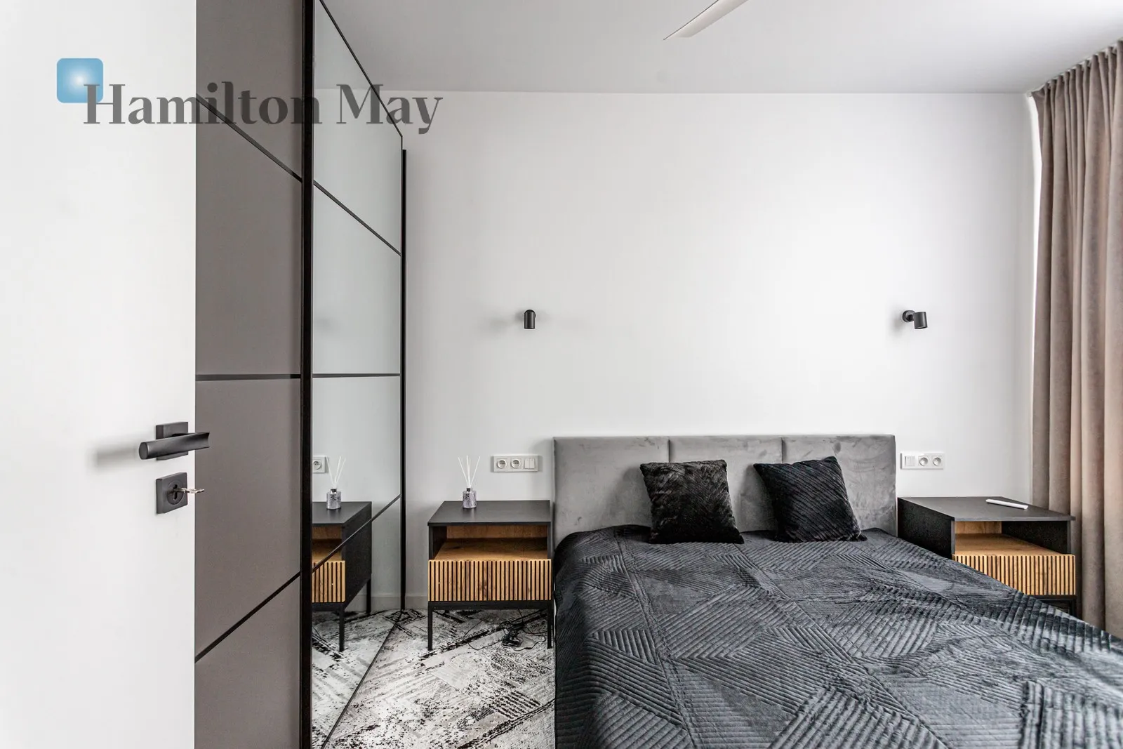 Modern 1--bedroom apartment with a balcony | Ochota Raków - slider