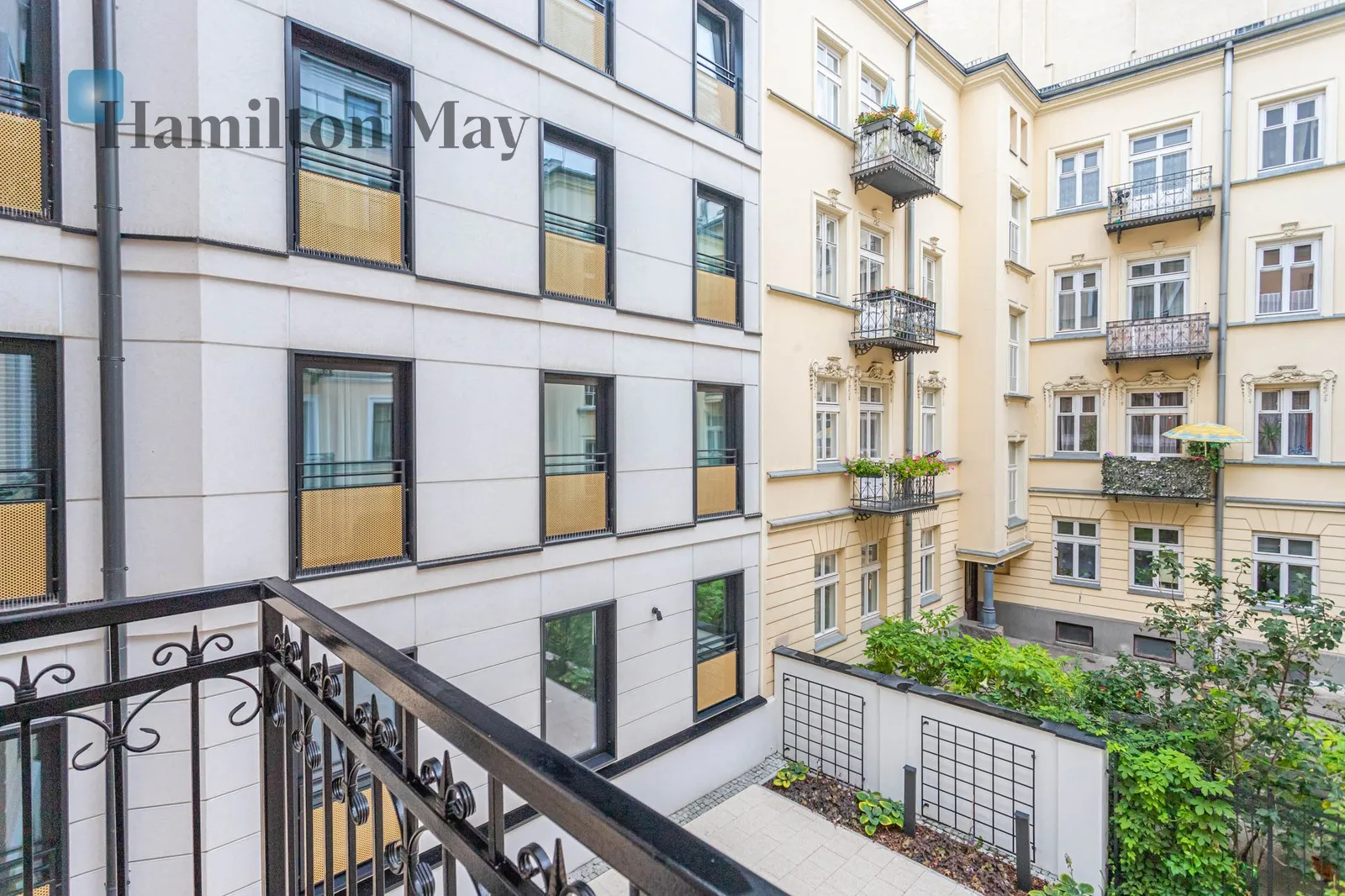 Luksusowy apartament w kameralnym budynku na Mokotowskiej  - slider