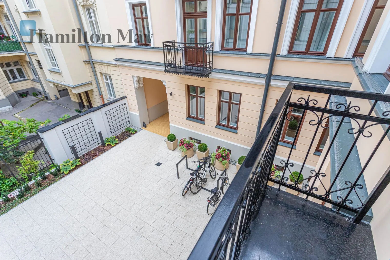 Luksusowy apartament w kameralnym budynku na Mokotowskiej  - slider