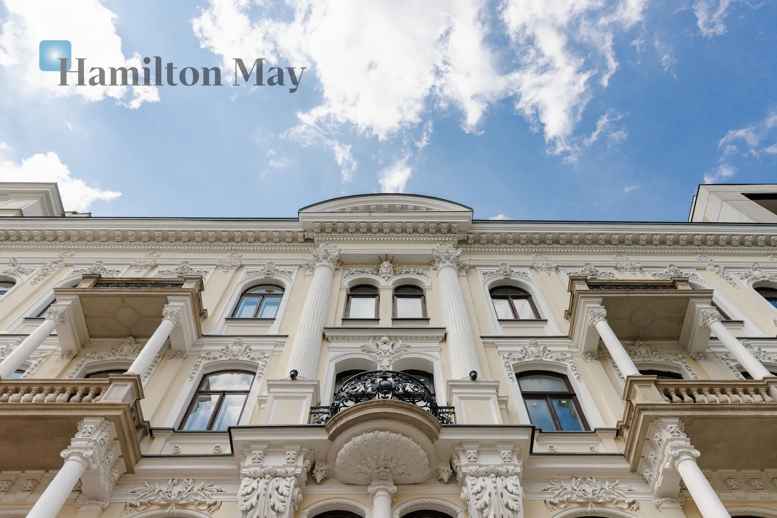Luksusowy apartament w kameralnym budynku na Mokotowskiej  - slider