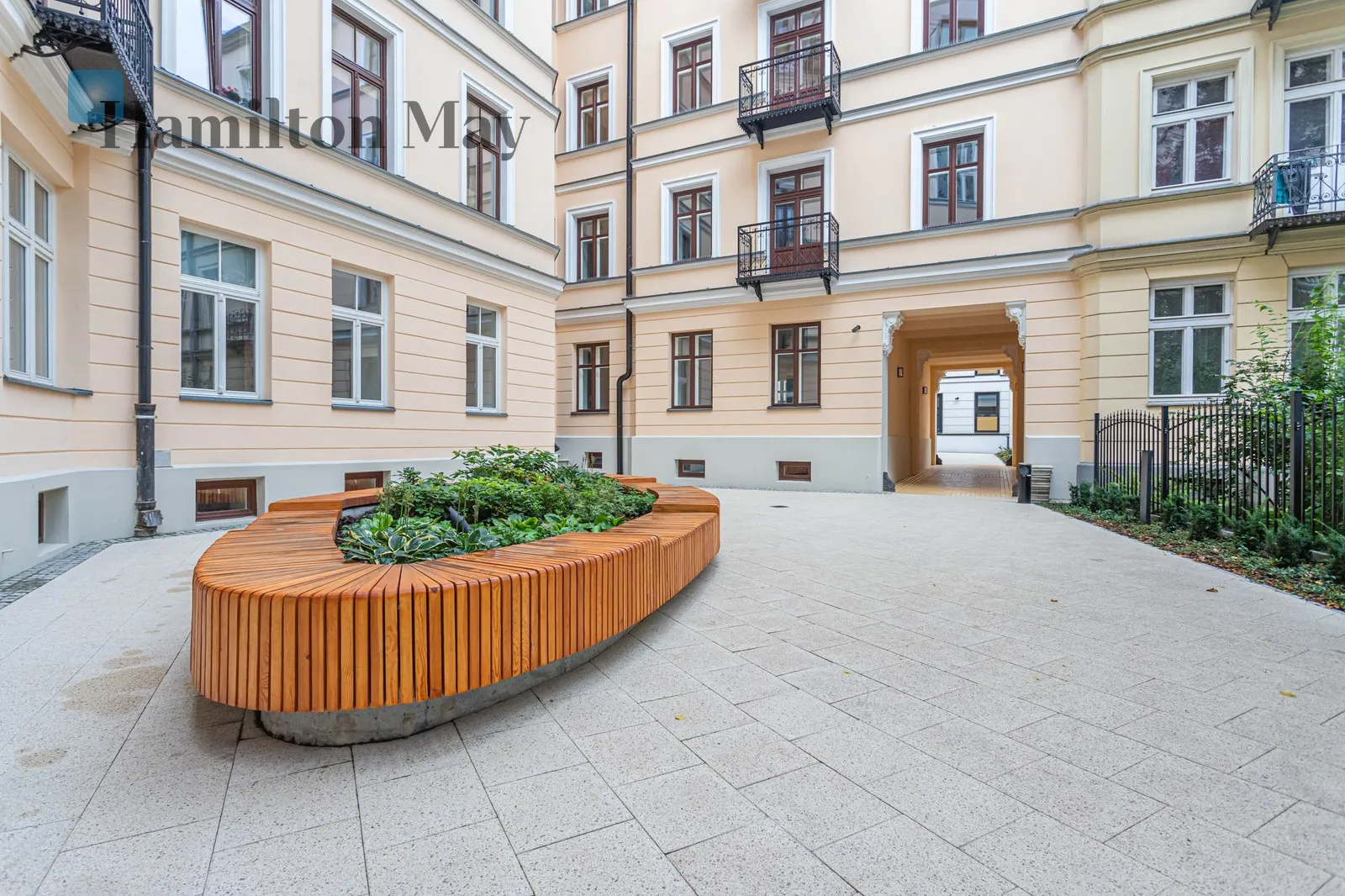 Luksusowy apartament w kameralnym budynku na Mokotowskiej  - slider