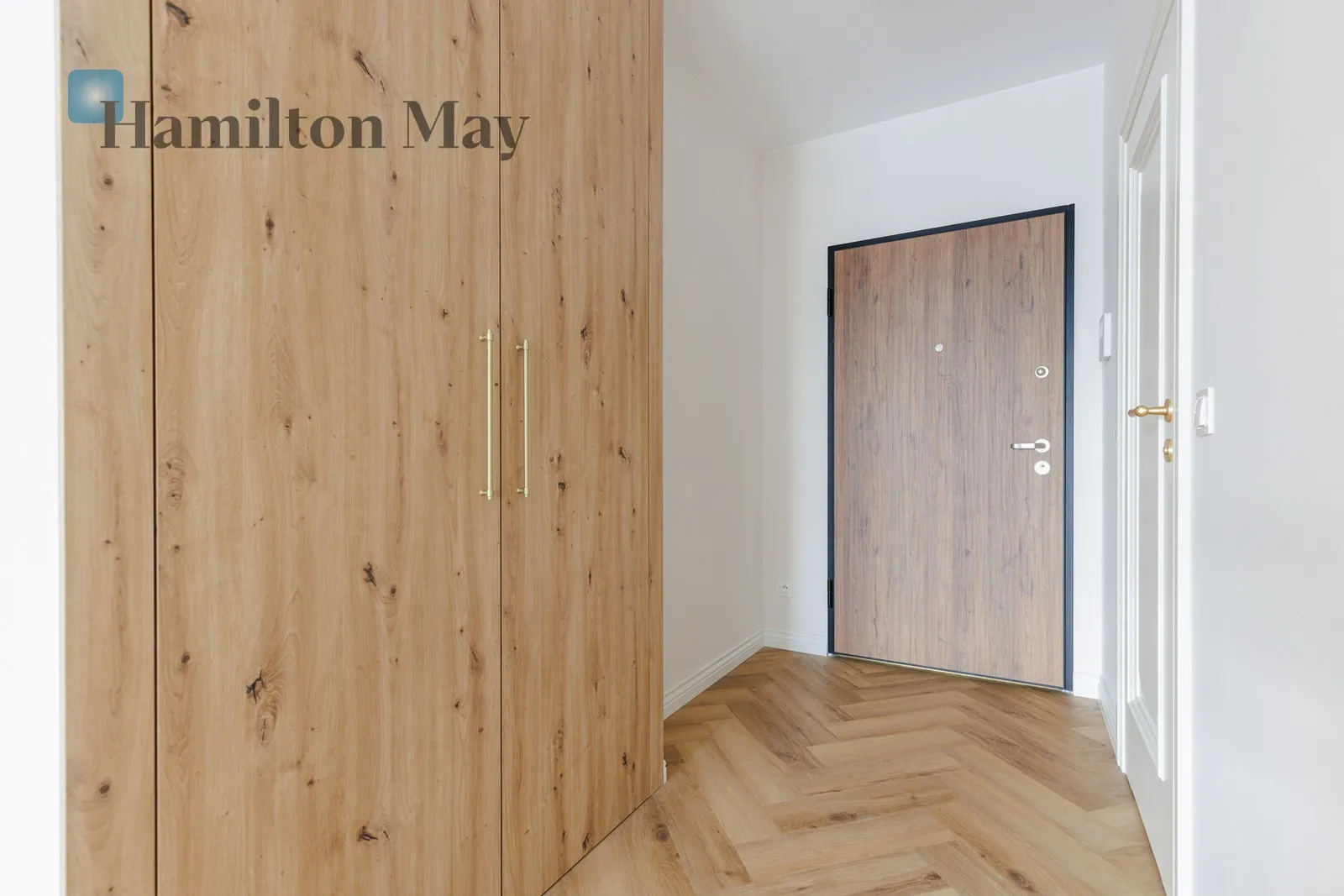 Region: Praga-Północ Subregion: Pelcowizna Distance to centre: 5.2 km Level: 4 Price: 890000 PLN Bedrooms: 1 Bathrooms: 1 Size: 45m2 - slider