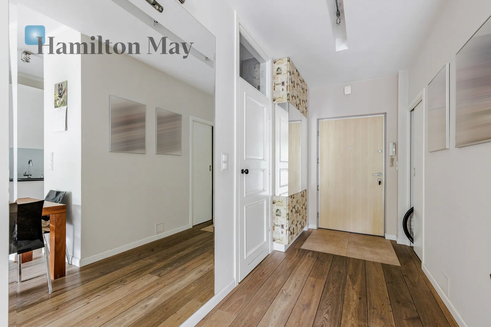 Region: Wola Subregion: Ulrychów Distance to centre: 4.39 km Level: 2 Price: 4500 PLN Bedrooms: 1 Bathrooms: 1 - slider