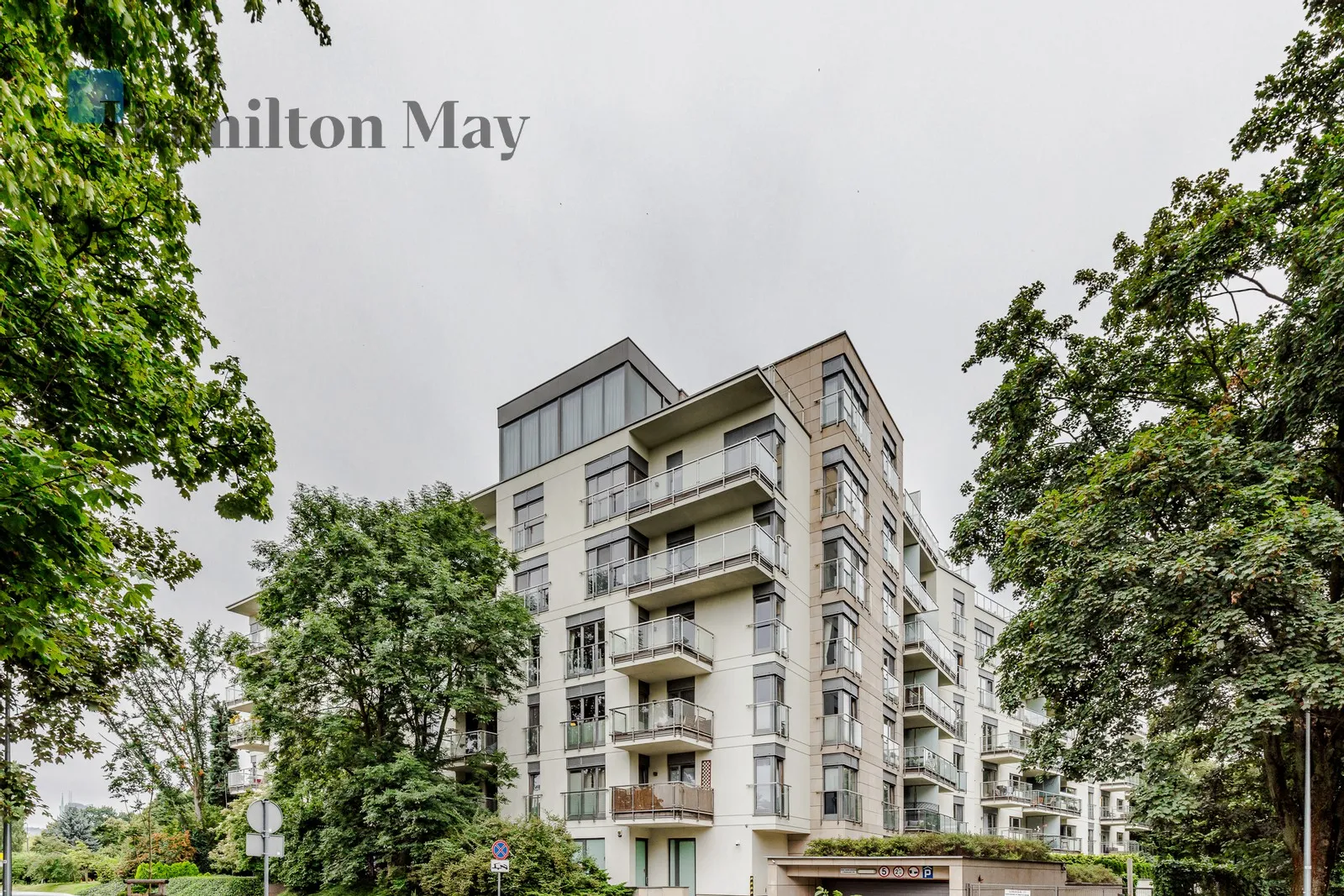 Subregion: Ulrychów Distance to centre: 4.39 km Level: 2 Price: 4500 PLN Bedrooms: 1 Bathrooms: 1 - slider