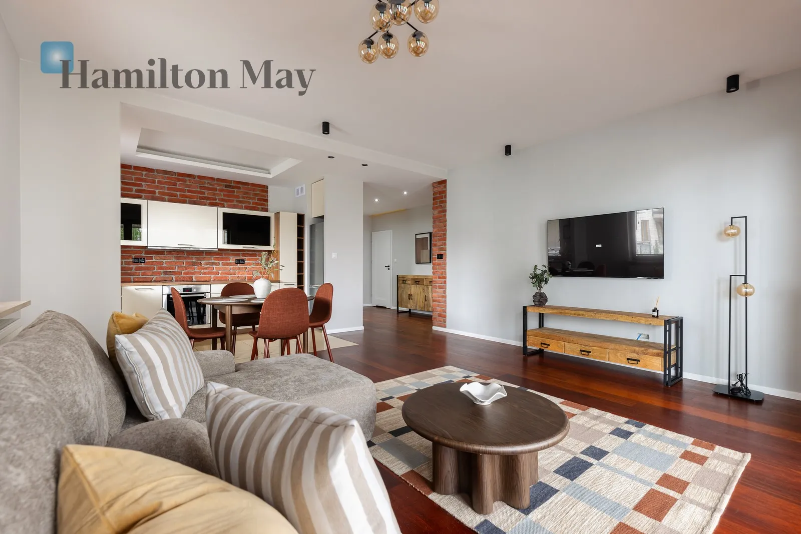 City: Warszawa Street: Obrzeżna Region: Mokotów Subregion: Służewiec Distance to centre: 6.64 km Level: 2 Price: 7500 PLN Bedrooms: 2 Bathrooms: 1 Size: 82m2 Price/m2: 91 PLN - slider