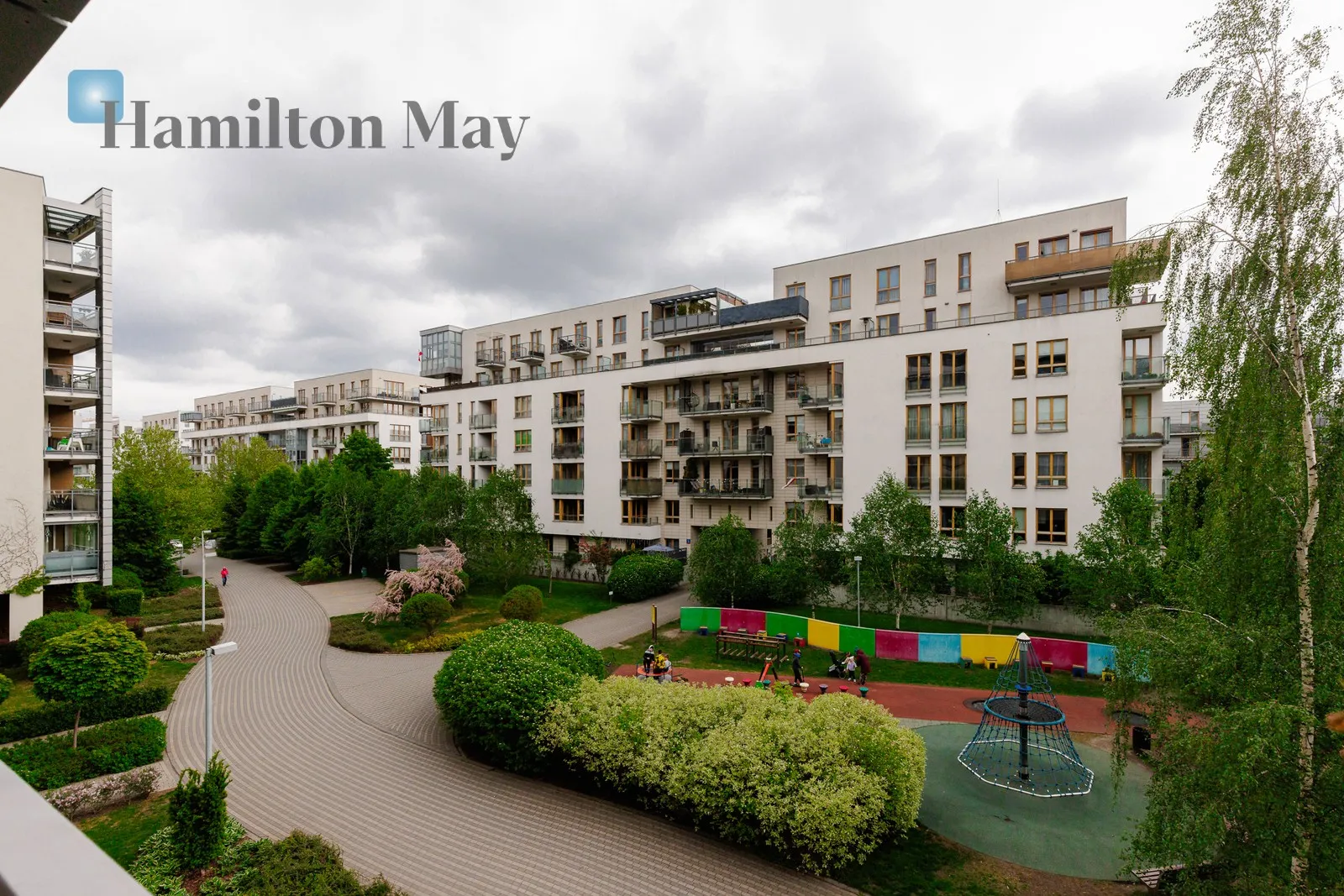 Subregion: Służewiec Distance to centre: 6.64 km Level: 2 Price: 7500 PLN Bedrooms: 2 Bathrooms: 1 - slider