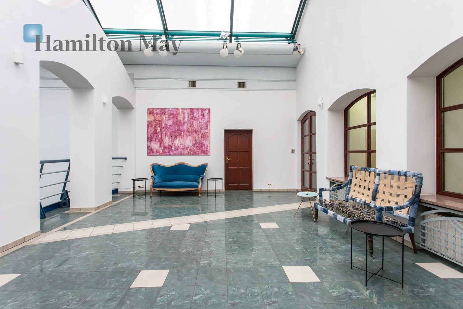 Distance to centre: 0.95 km Level: 2 Price: 2900 PLN Bedrooms: null Bathrooms: null Plot size: nullm2 - slider