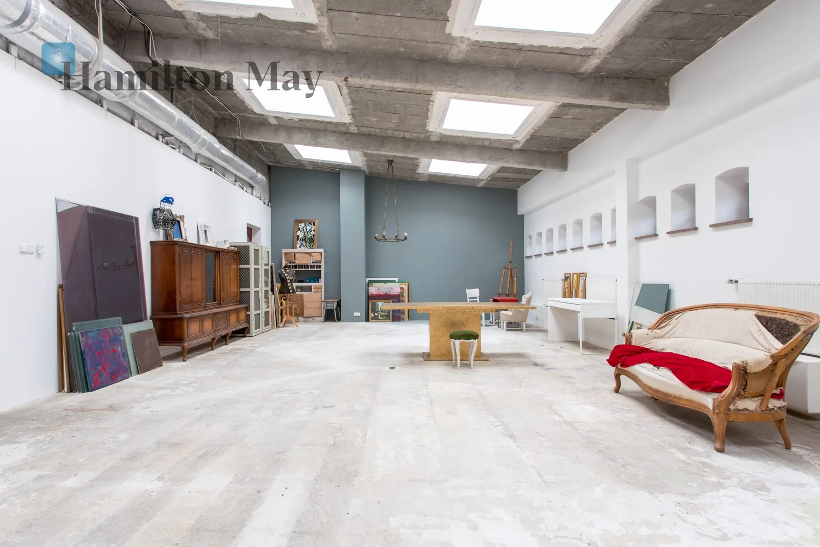 Street: Podwale 63 Region: Stare Miasto Distance to centre: 0.95 km Level: 2 Price: 6600 PLN Bedrooms: null Bathrooms: null Plot size: nullm2 Layout: null Price/m2: 63 PLN - slider