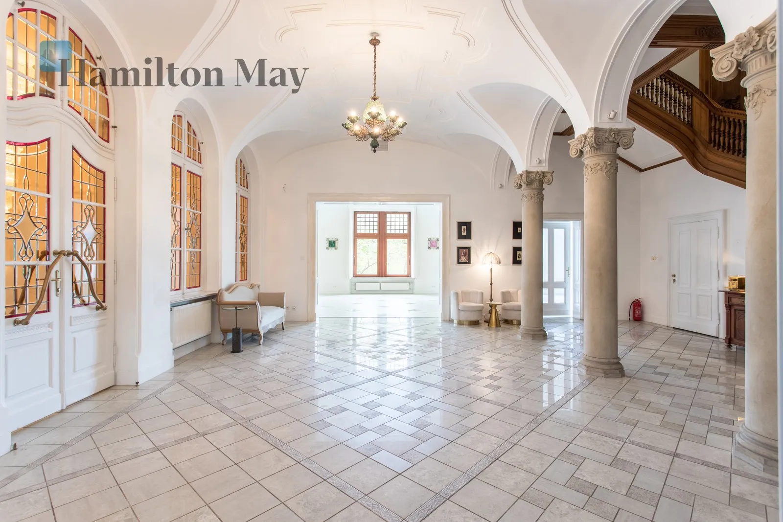 Distance to centre: 0.95 km Level: 2 Price: 6600 PLN Bedrooms: null Bathrooms: null Plot size: nullm2 Layout: null Price/m2: 63 PLN - slider