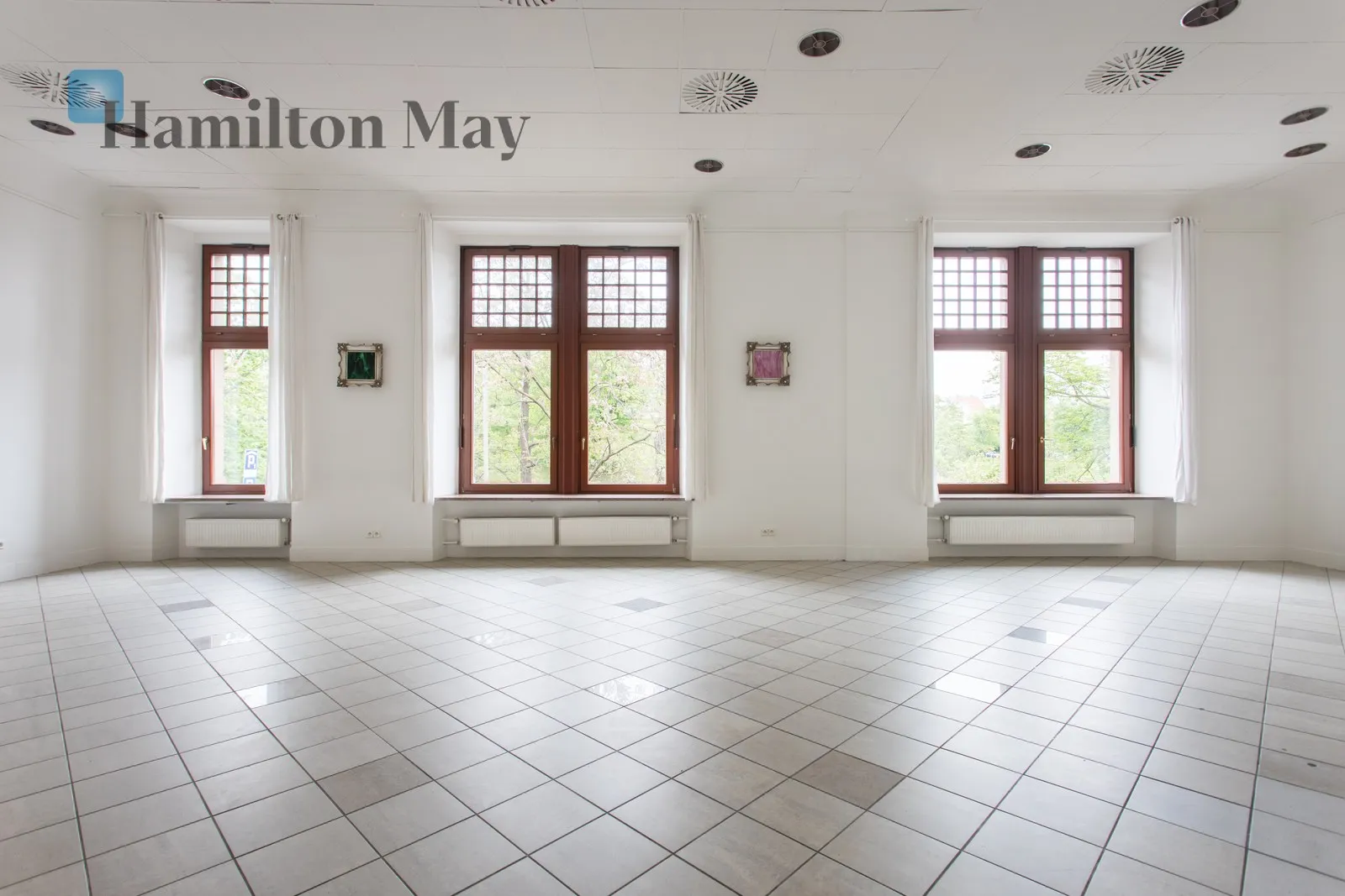 Region: Stare Miasto Distance to centre: 0.95 km Level: 2 Price: 6600 PLN Bedrooms: null Bathrooms: null Plot size: nullm2 - slider