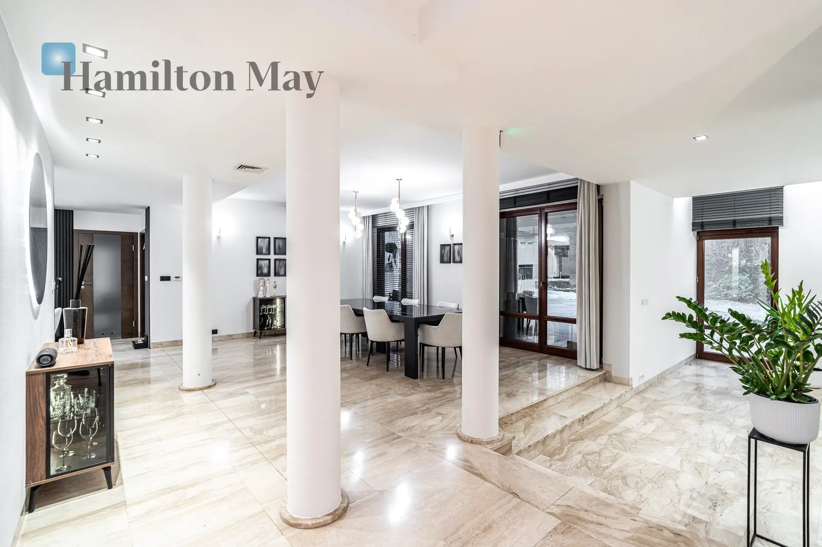 City: Kraków Street: Jana Aleksandra Gorczyna Region: Swoszowice Price: 5200000 PLN Bedrooms: 5 Bathrooms: 3 - slider