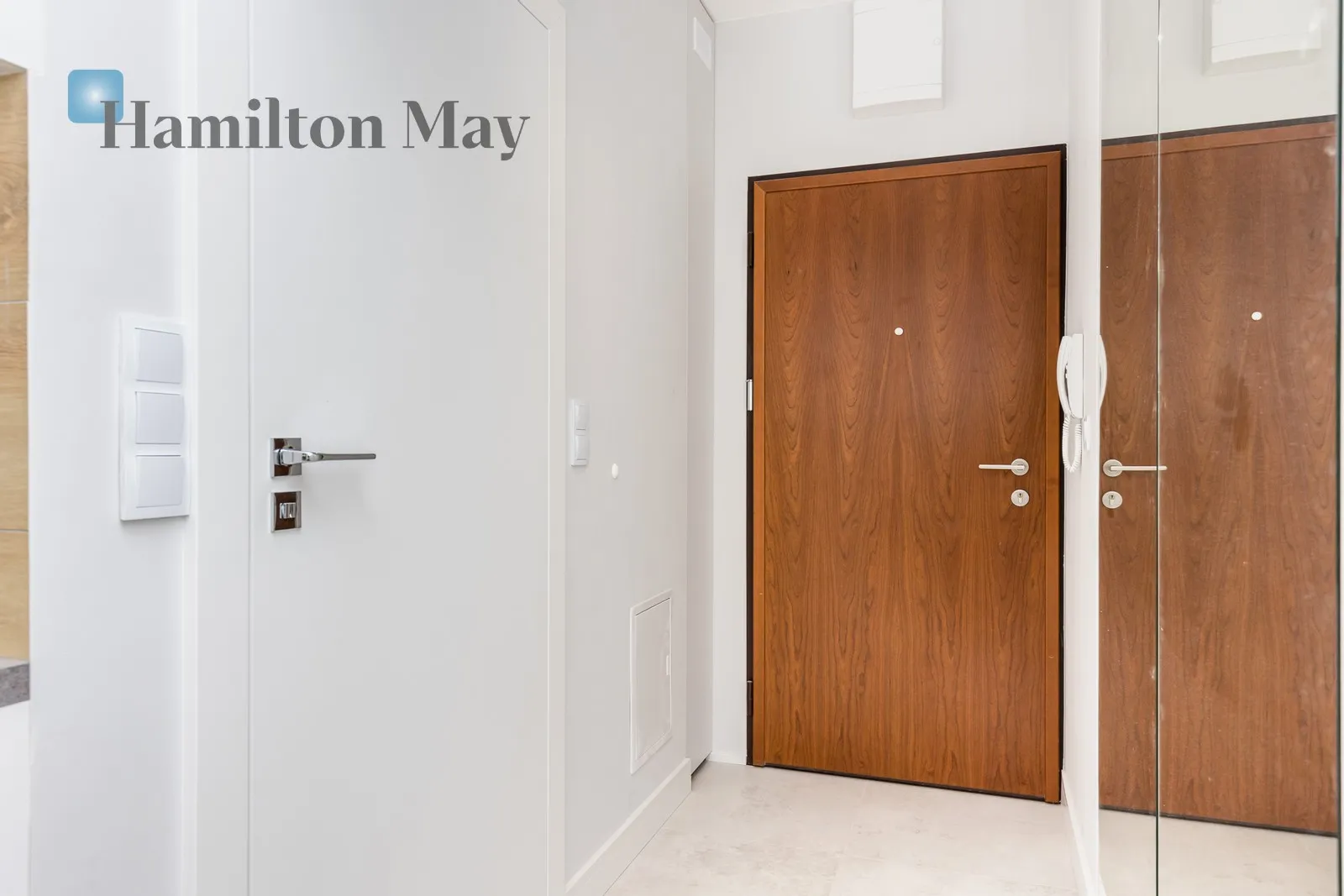 Subregion: Powązki Distance to centre: 3.72 km Level: 8 Price: 3150 PLN Bedrooms: 0 Bathrooms: 1 Size: 26m2 - slider