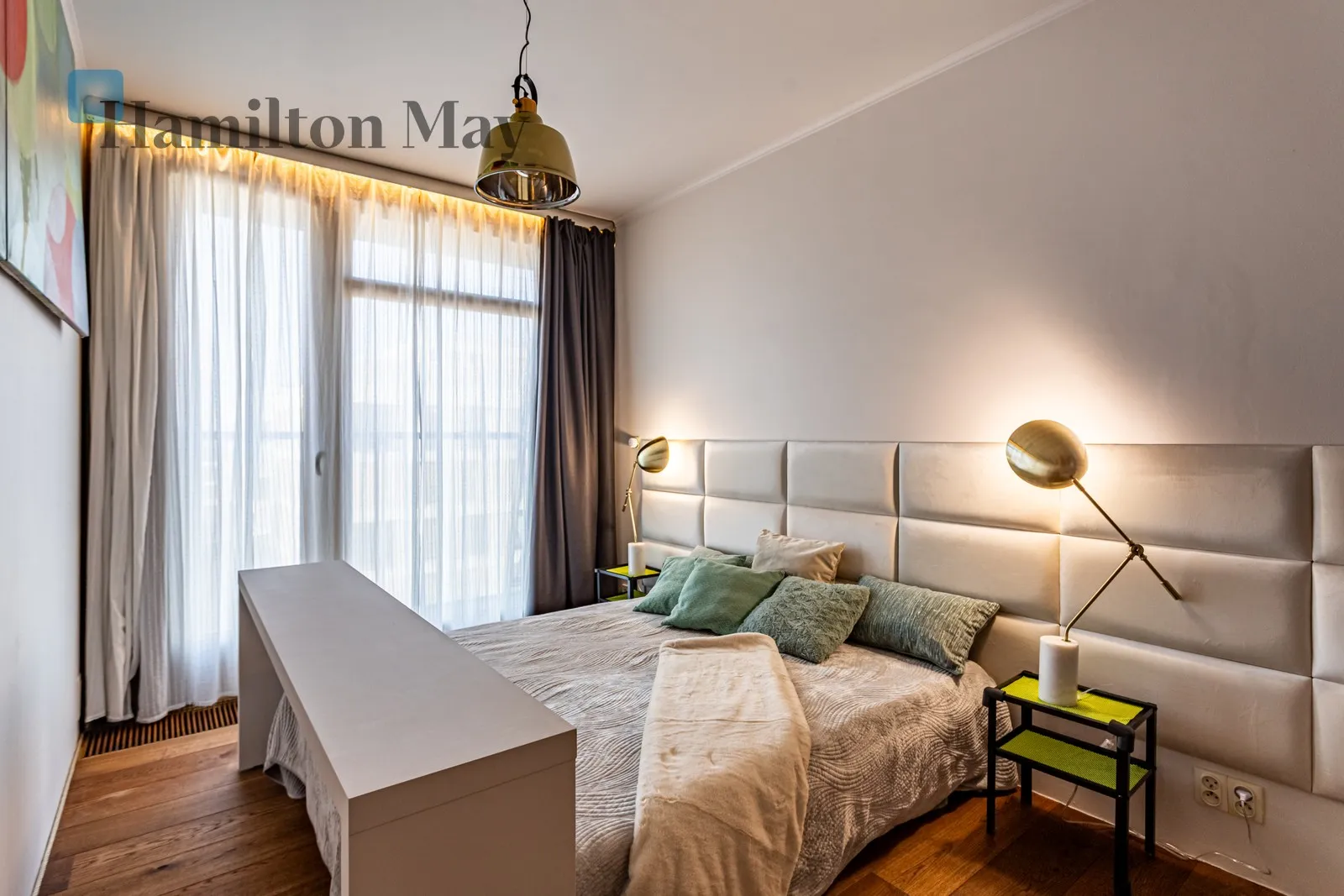 City: Warszawa Street: Kolejowa Region: Wola Subregion: Czyste Distance to centre: 2 km Level: 6 Price: 13000 PLN - slider