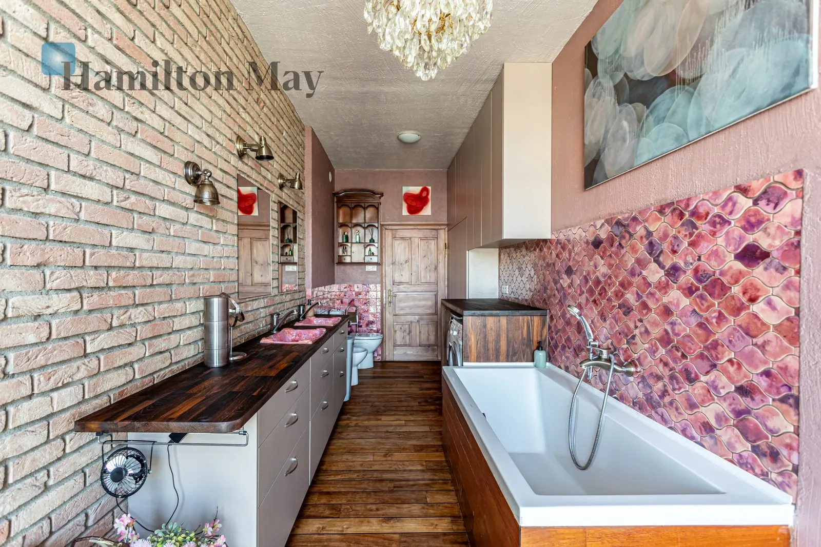 City: Warszawa Street: Kolejowa Region: Wola Subregion: Czyste Distance to centre: 2 km Level: 6 - slider