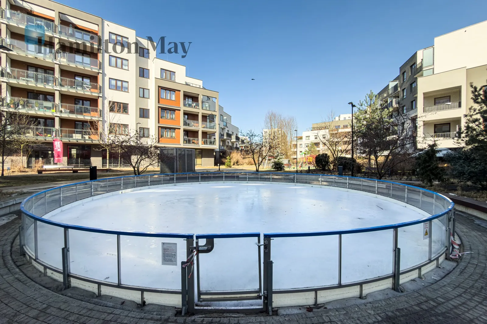 Modern 3-room apartment in Ursynów - slider