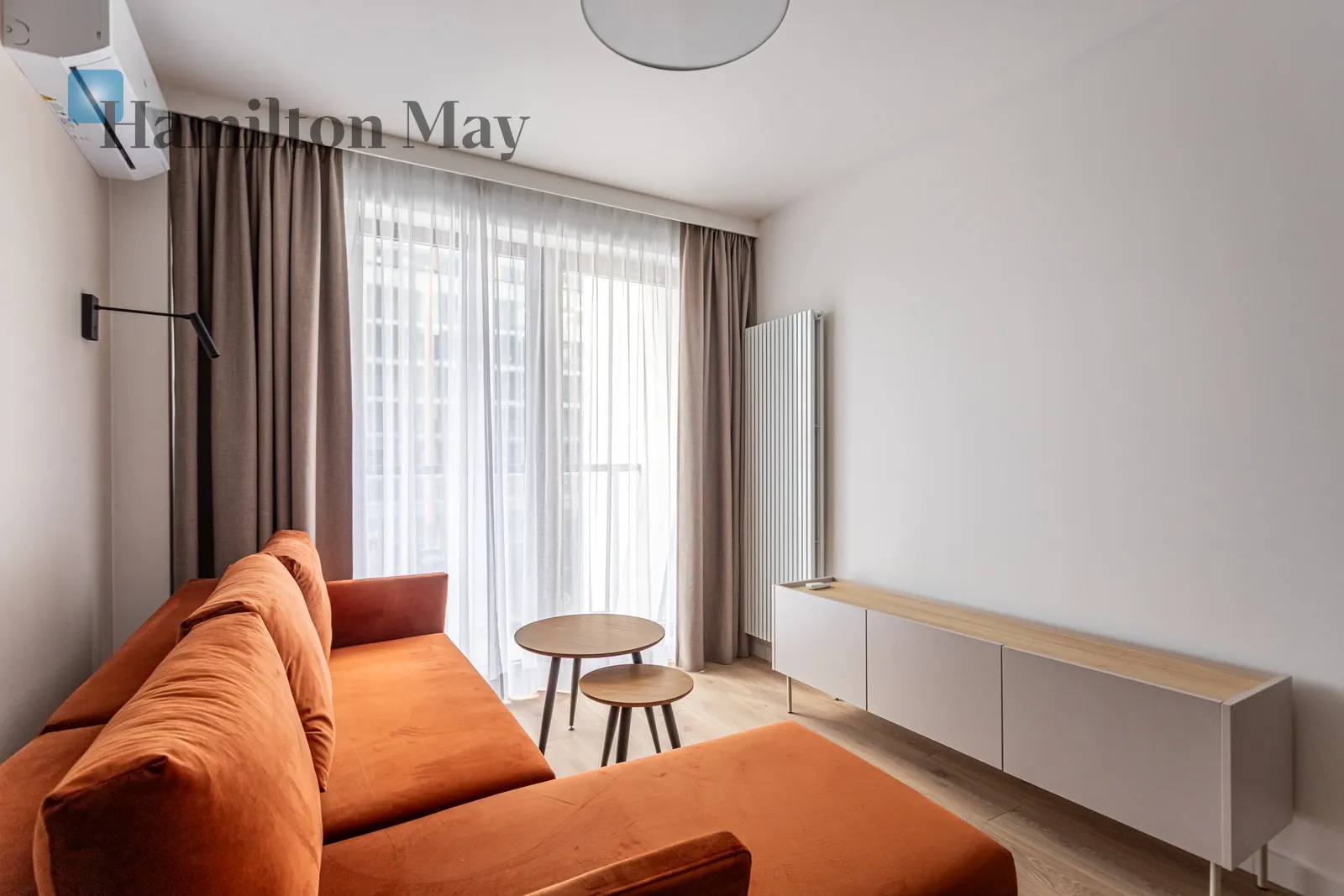 Region: Wola Subregion: Powązki Distance to centre: 3.65 km Level: 3 Price: 4700 PLN Bedrooms: 1 Bathrooms: 1 Size: 45m2 Price/m2: 104 PLN - slider