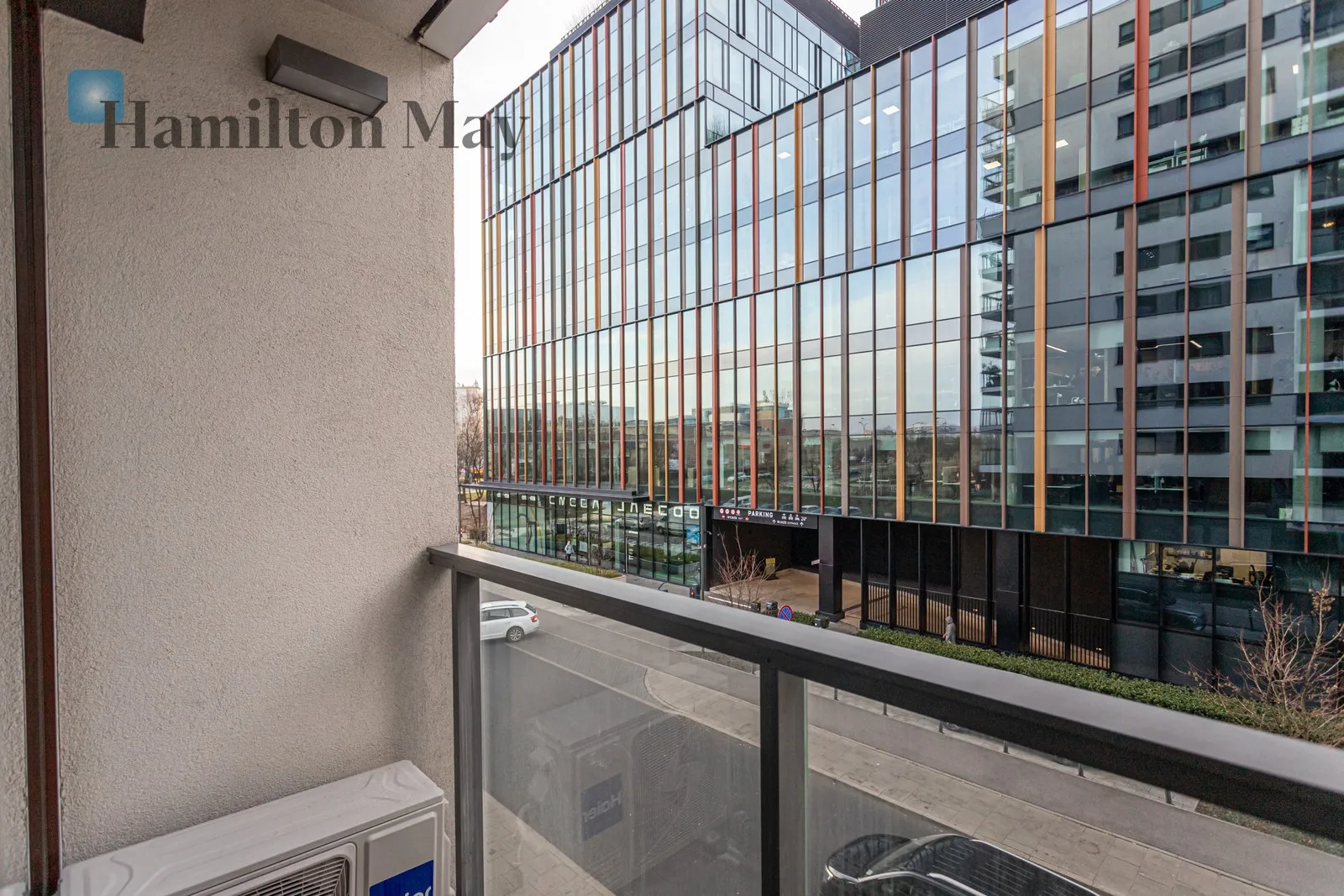 Subregion: Powązki Distance to centre: 3.65 km Level: 3 Price: 4700 PLN Bedrooms: 1 Bathrooms: 1 - slider