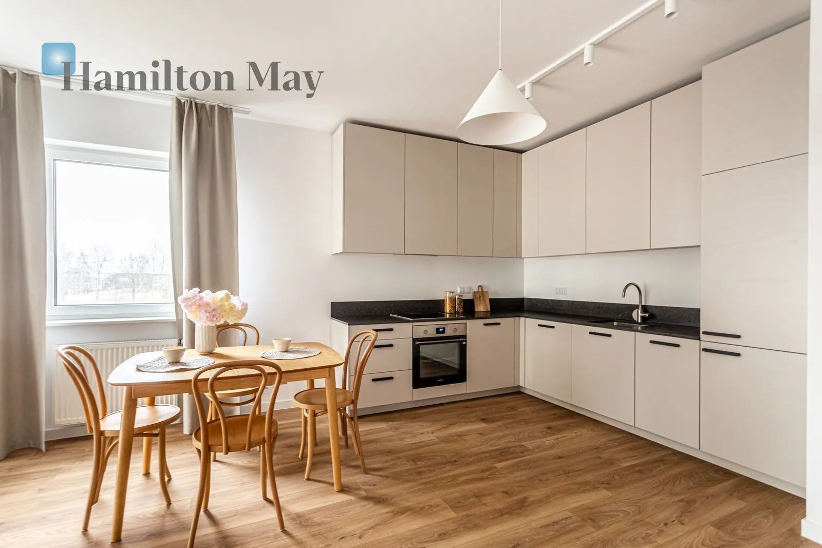 4 pokoje | 96.21 m2 | Balkon | Szybkie połączenie z centrum - slider