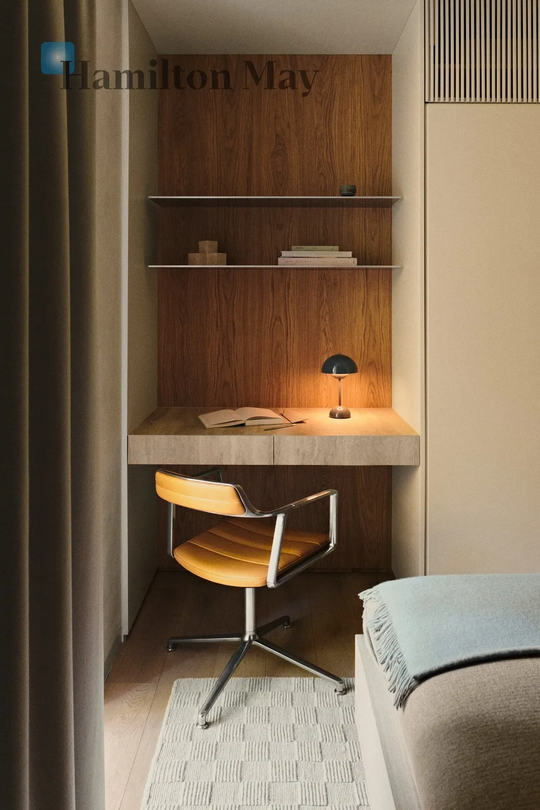 Street: Świętopełka 15 Region: Jurata Distance to centre: 312.01 km Level: 1 Price: 2275500 PLN Bedrooms: 1 - slider